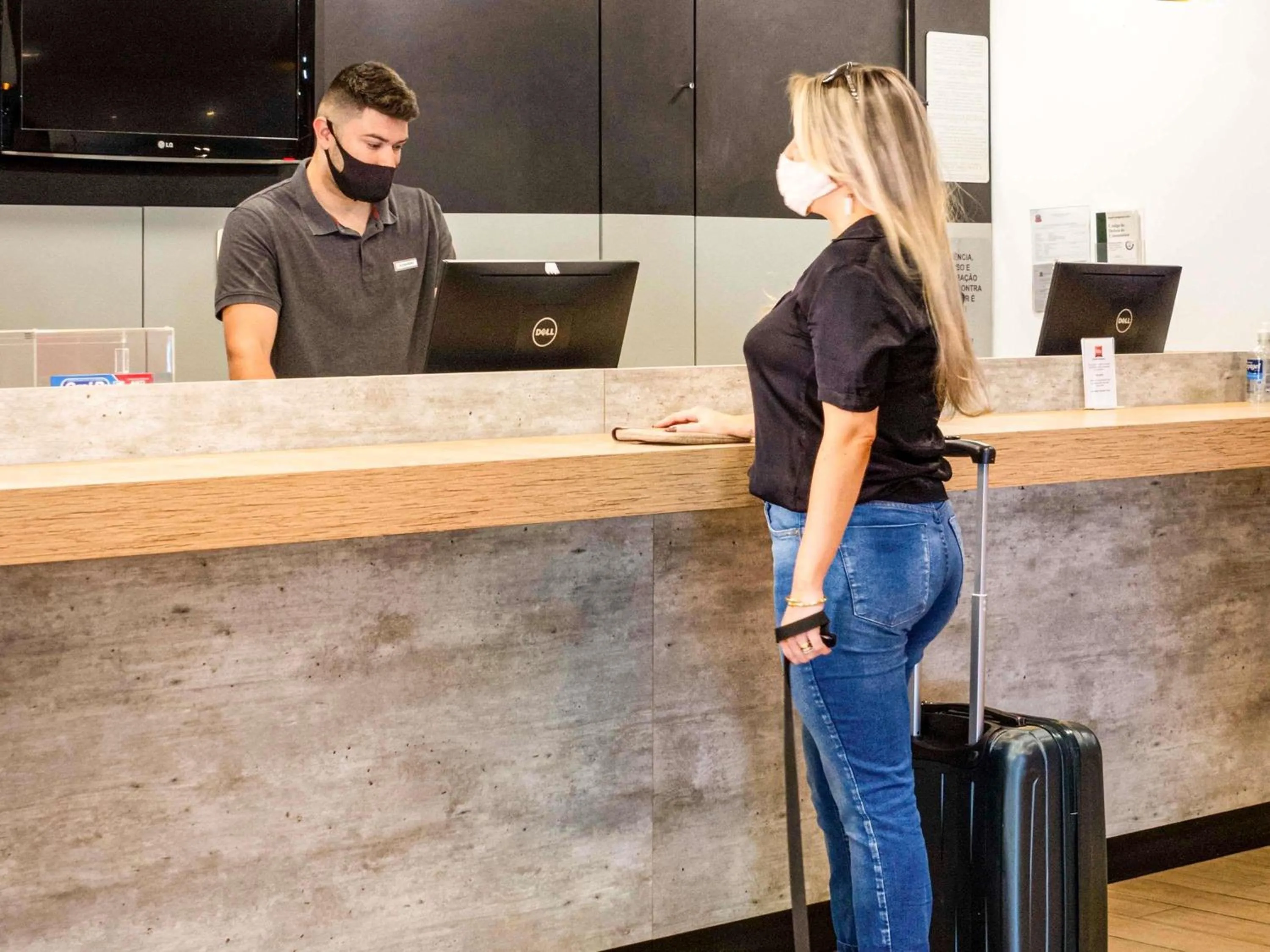 Property building in ibis Santos Gonzaga Praia