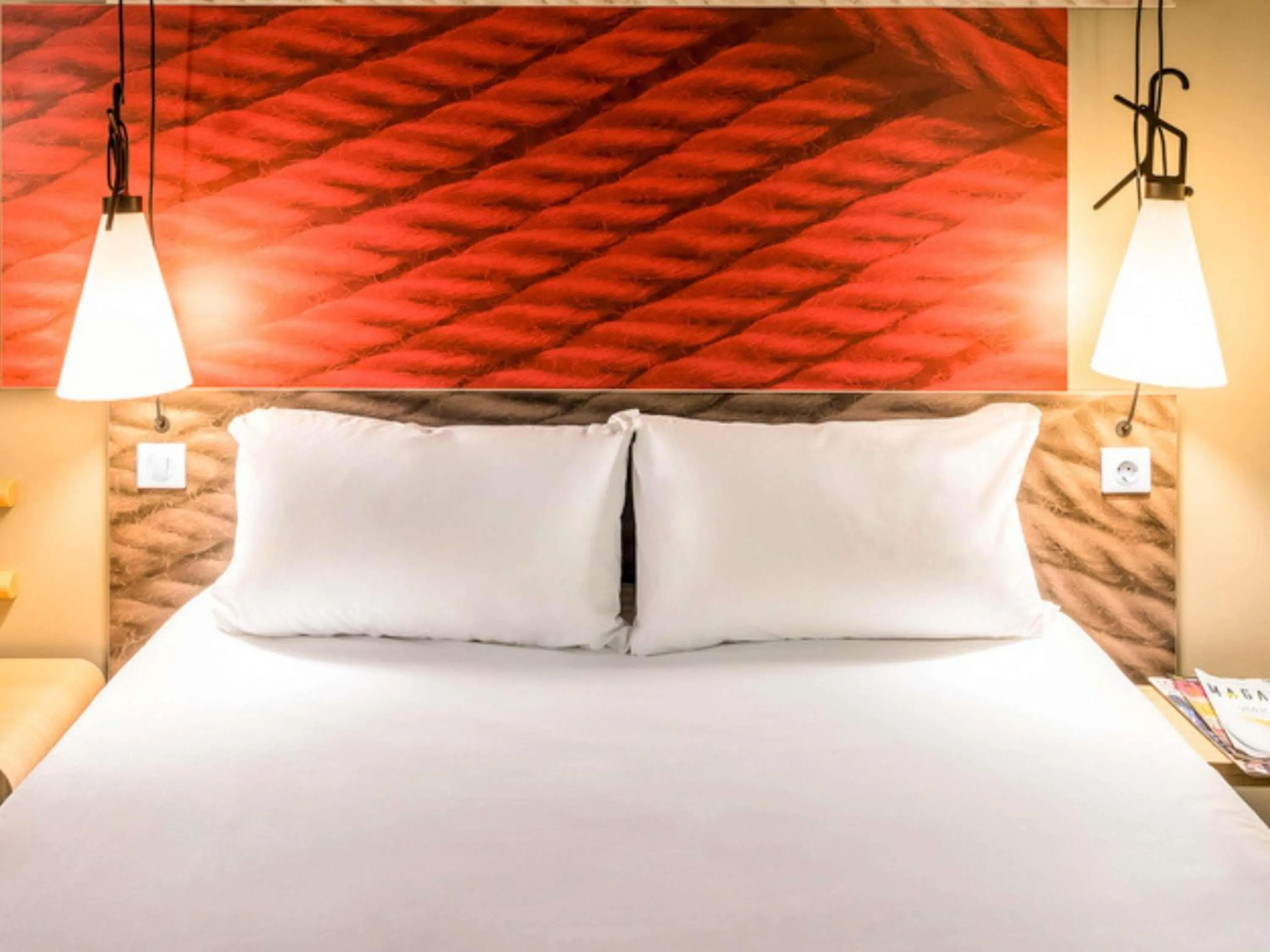 Property building, Bed in ibis Santos Gonzaga Praia