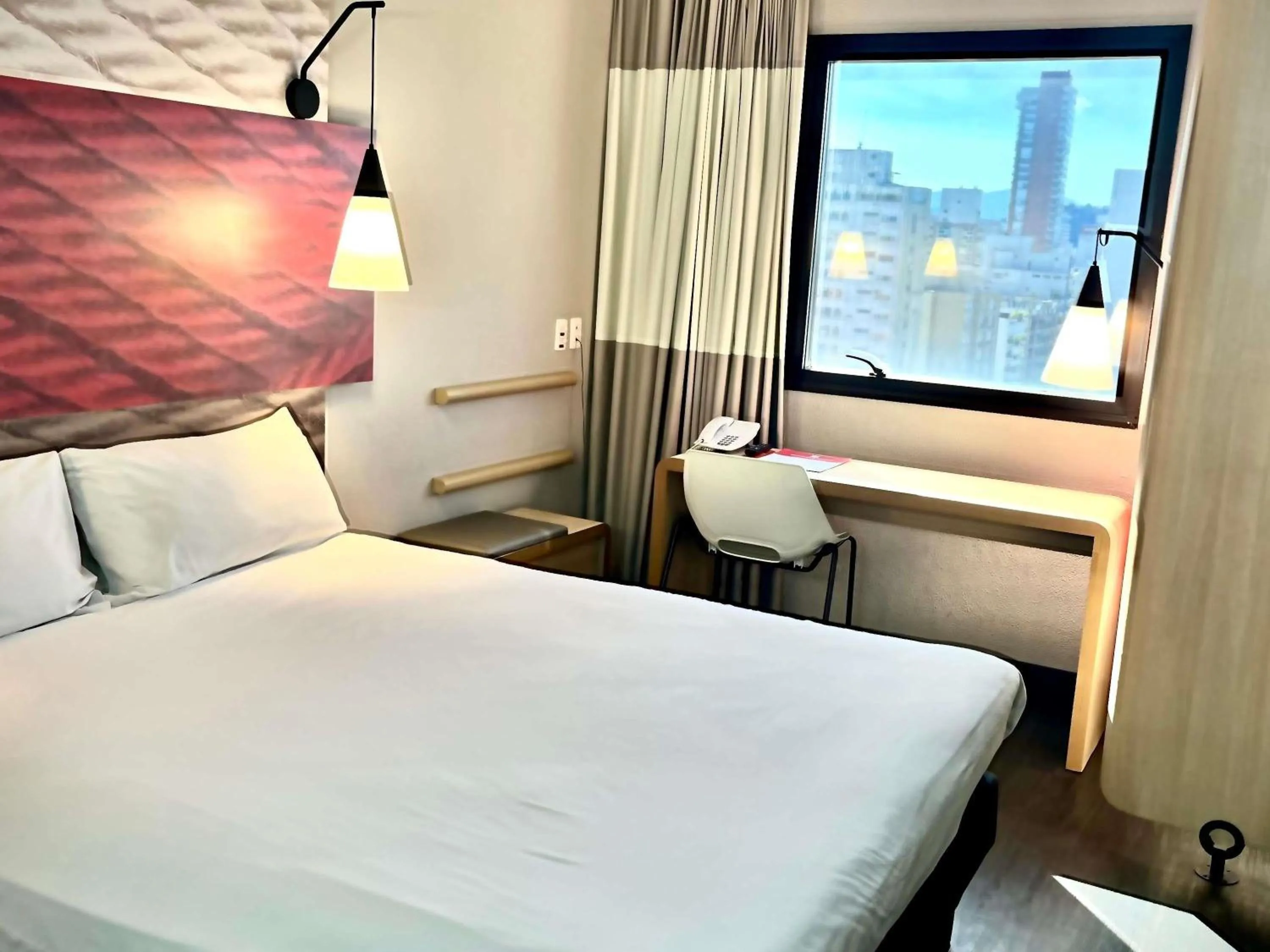 Property building, Bed in ibis Santos Gonzaga Praia