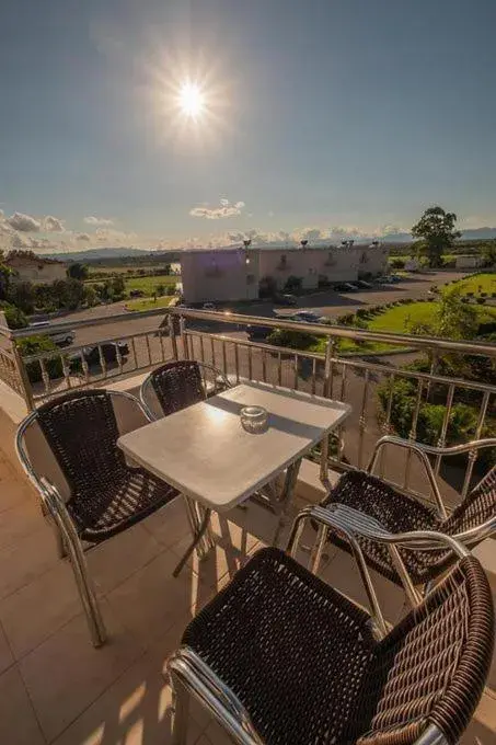 Family Room with Garden View in Buka Sandy Beach Family Room with Garden View in Buka Sandy Beach