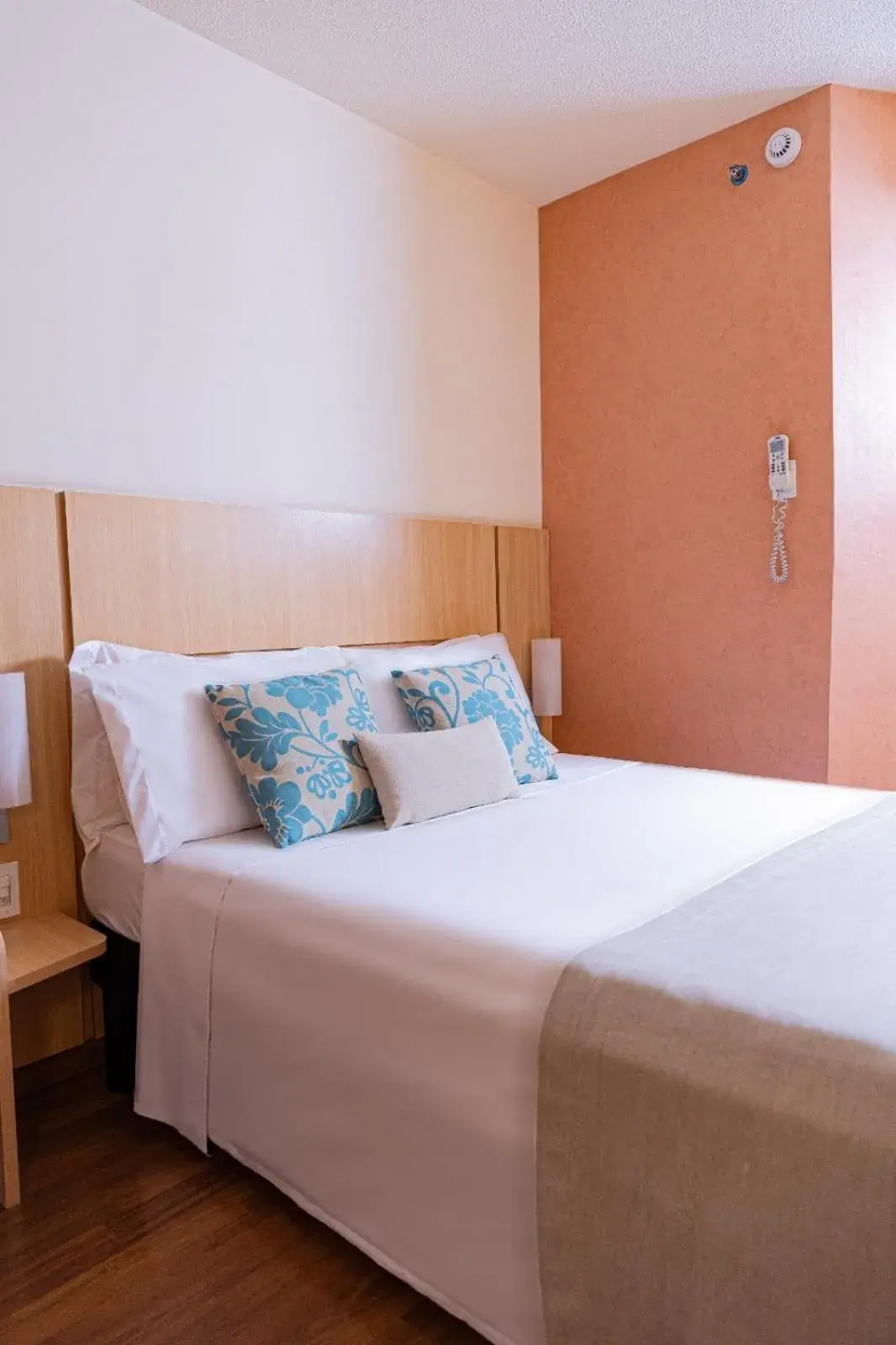 Queen Room in Hotel Lieto Queen Room in Hotel Lieto