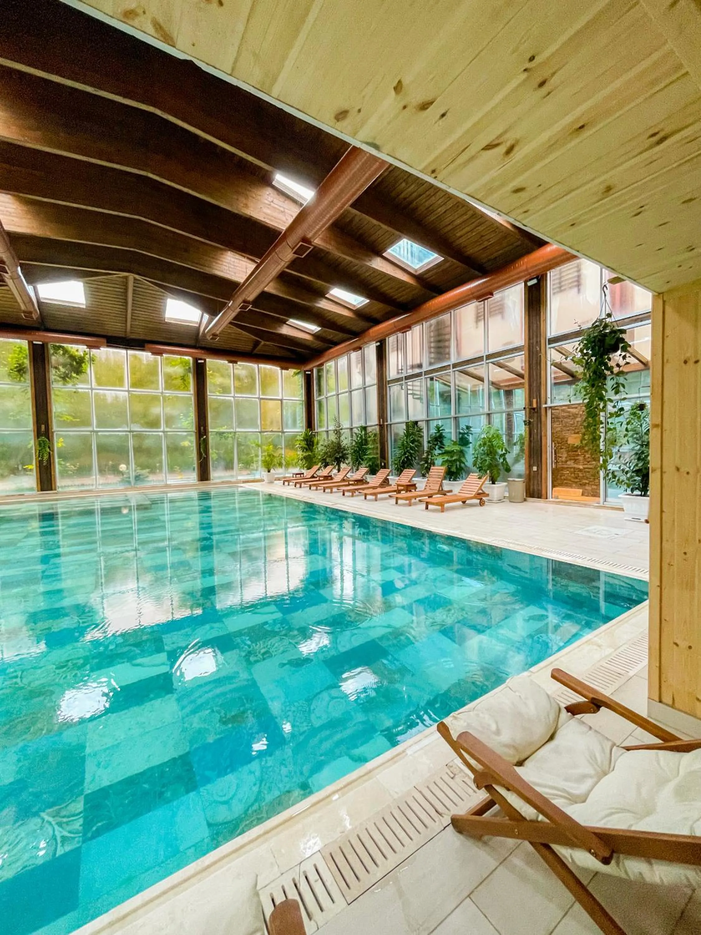 Swimming pool in Quba Vadi Chalet Hotel