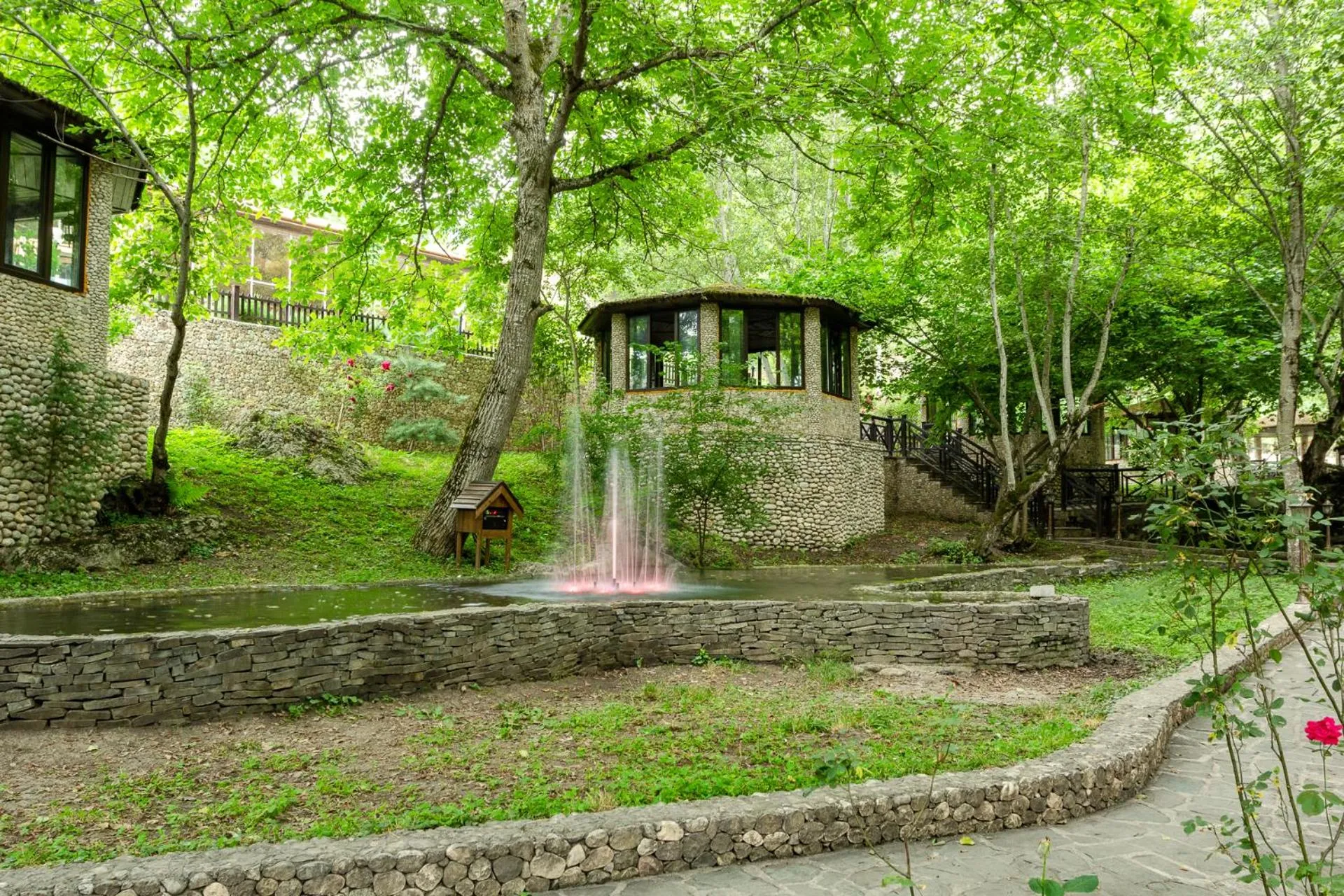 Garden in Quba Vadi Chalet Hotel