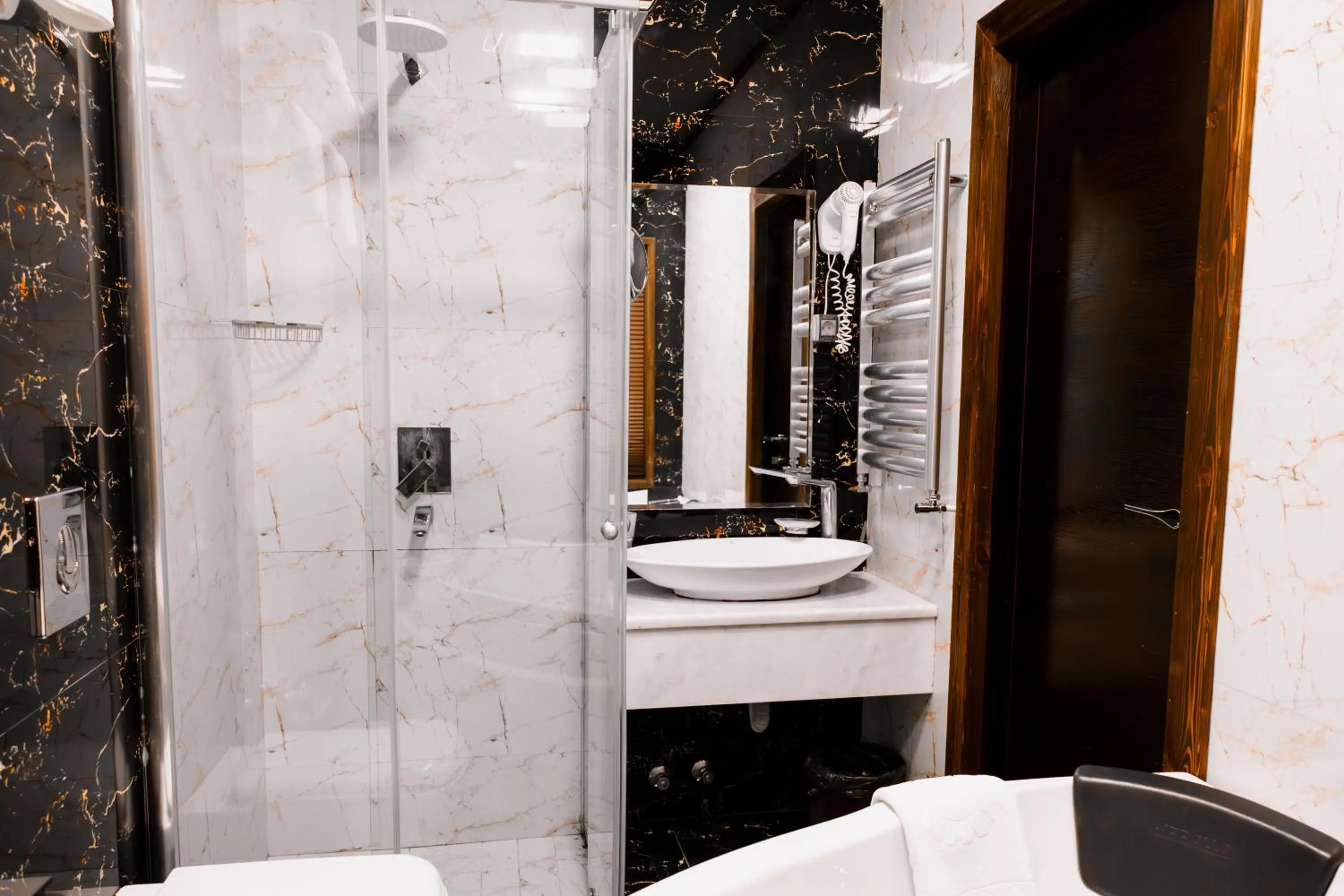 Shower in Quba Vadi Chalet Hotel