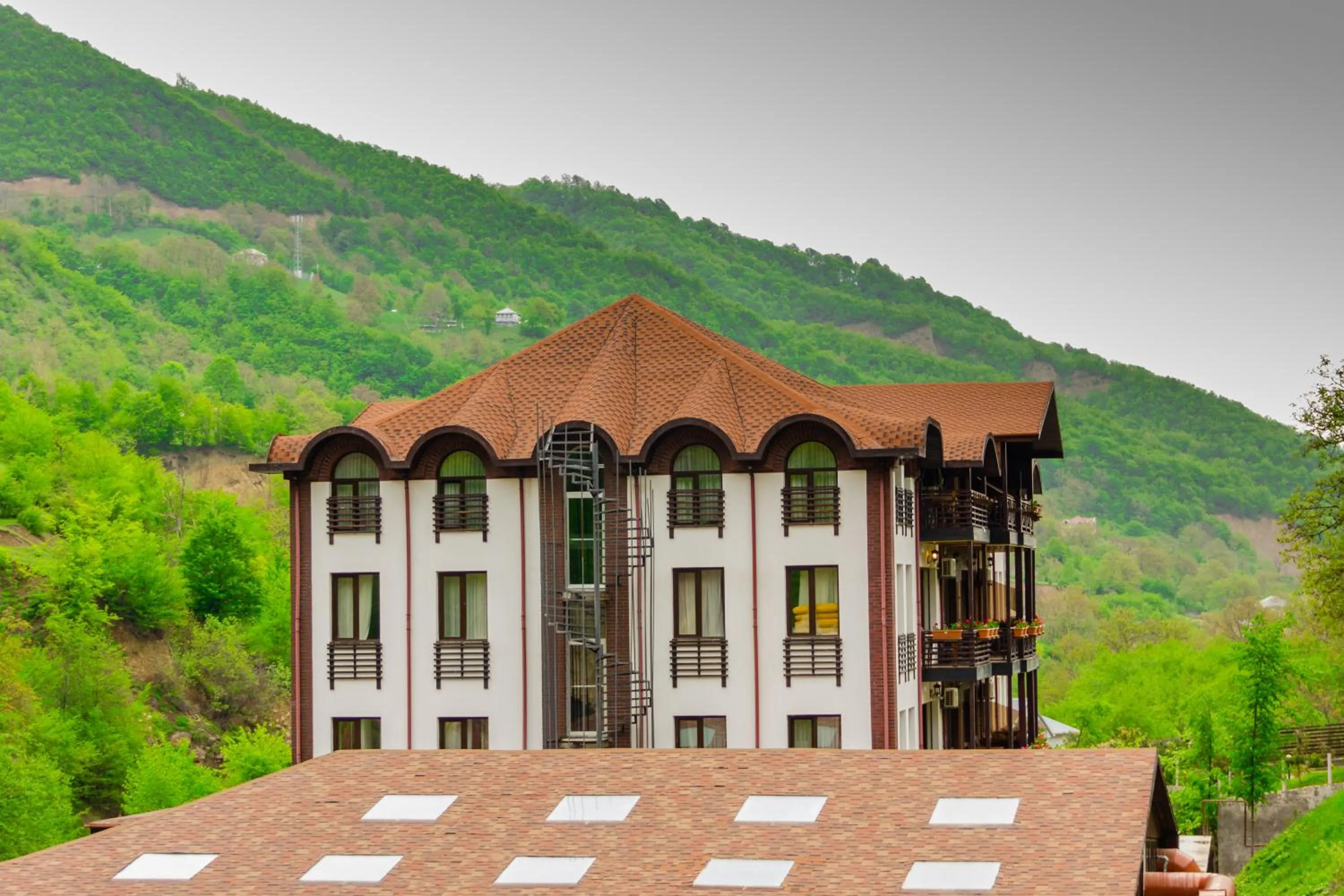 Property building in Quba Vadi Chalet Hotel