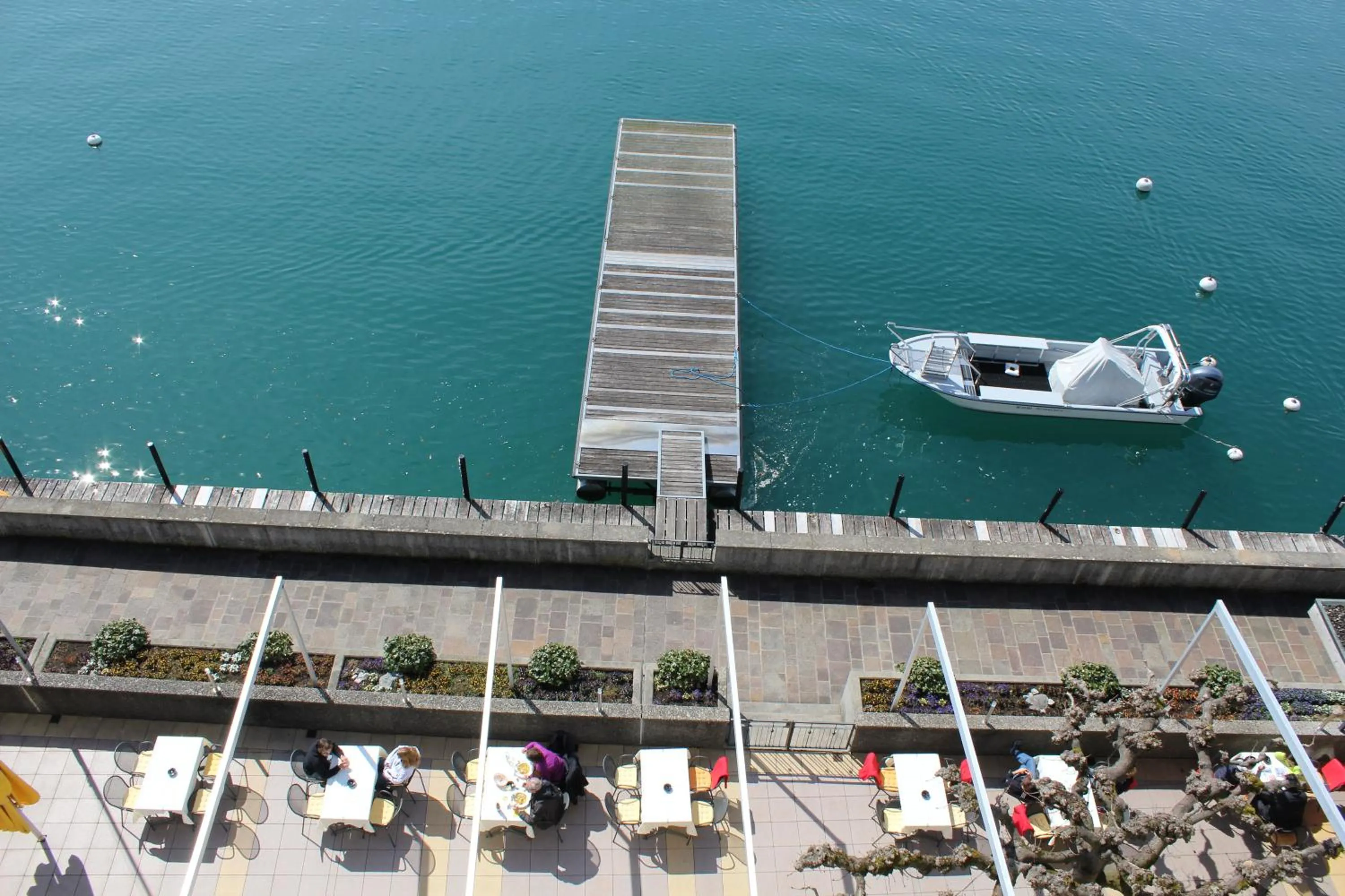 Balcony/Terrace in Hotel Restaurant Bellevue au Lac