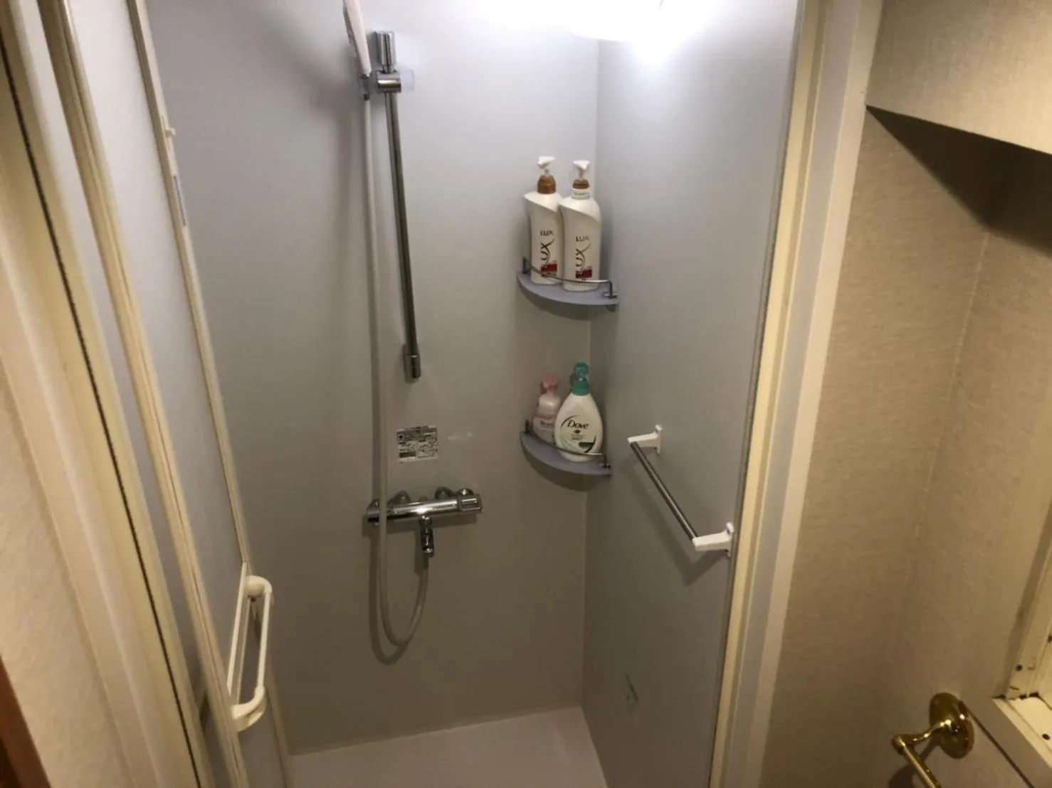 Bathroom in 54Journey 東京大手町ホステル