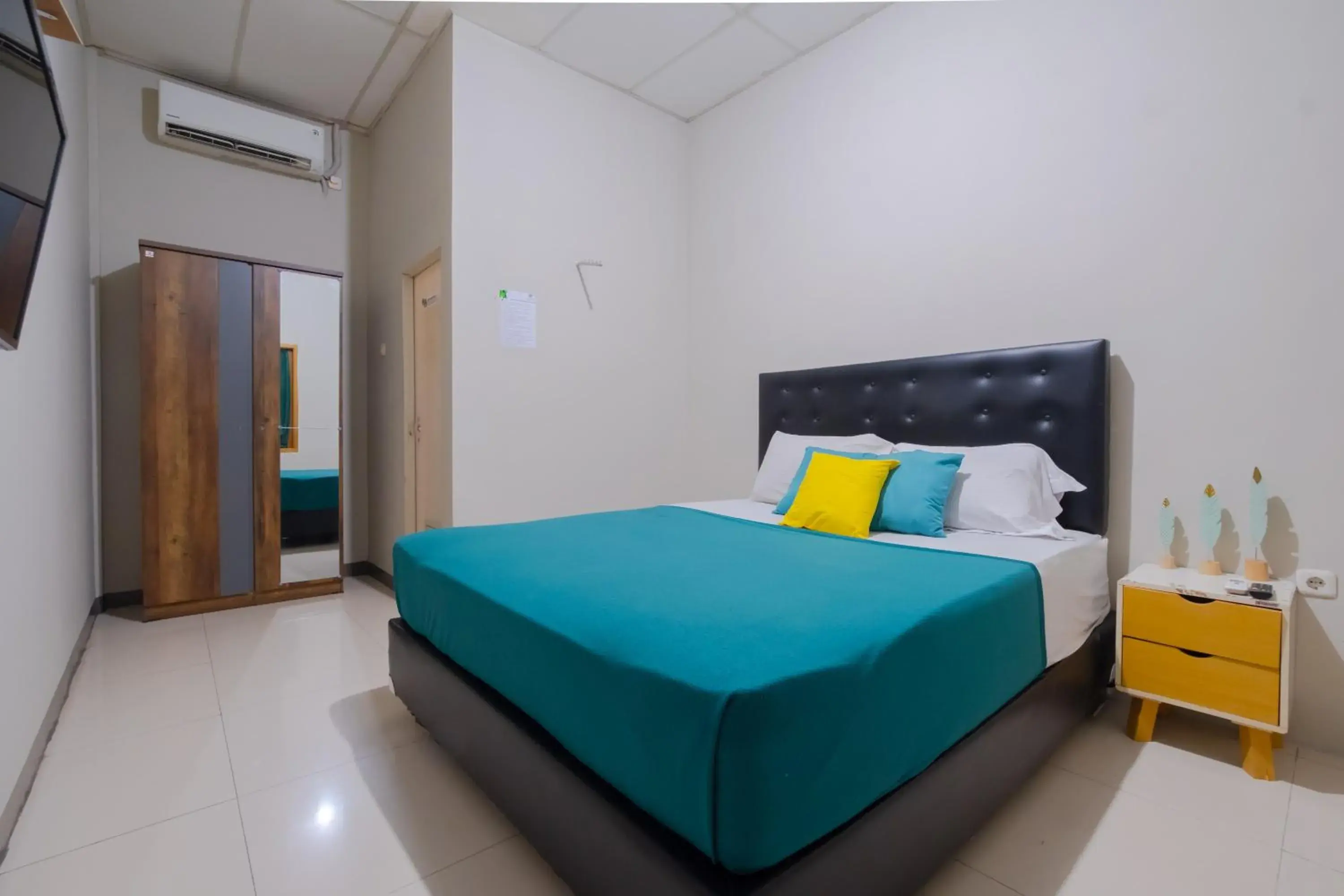 Standard Double Room in Athena Syariah Residence Standard Double Room in Athena Syariah Residence