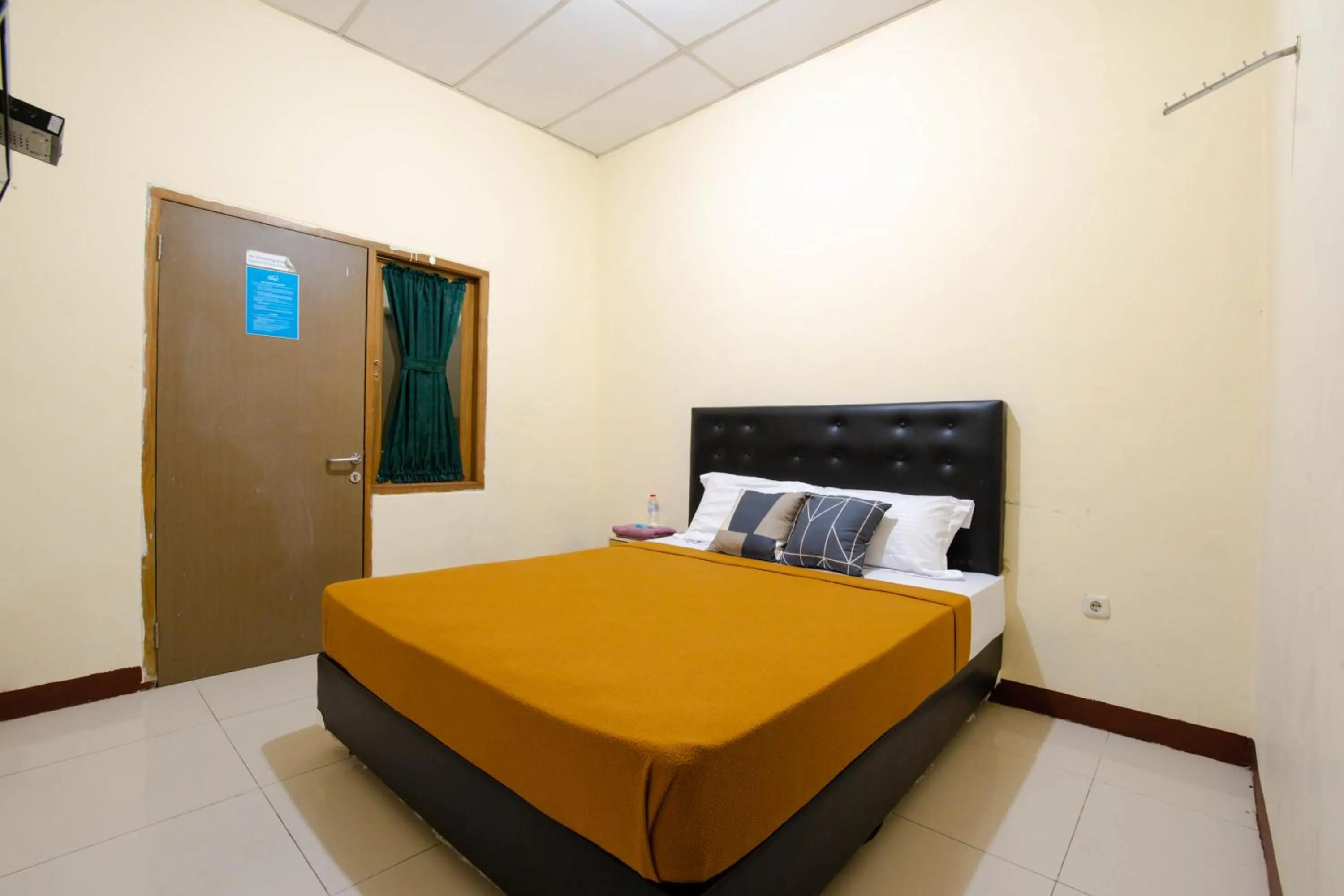 Bed in Athena Syariah Residence