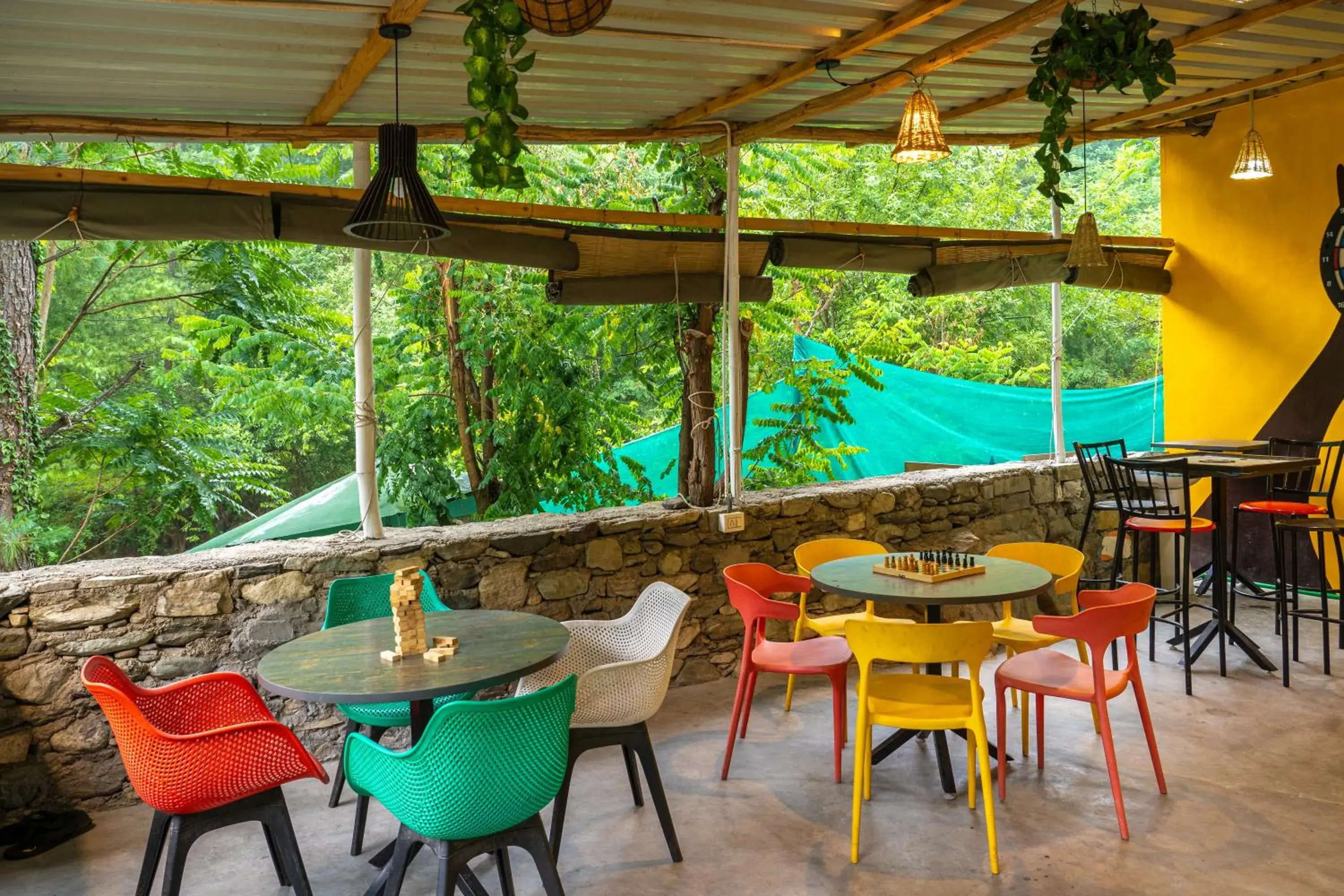 Restaurant/places to eat in Whoopers Boutique Resort Jibhi Restaurant/places to eat in Whoopers Boutique Resort Jibhi