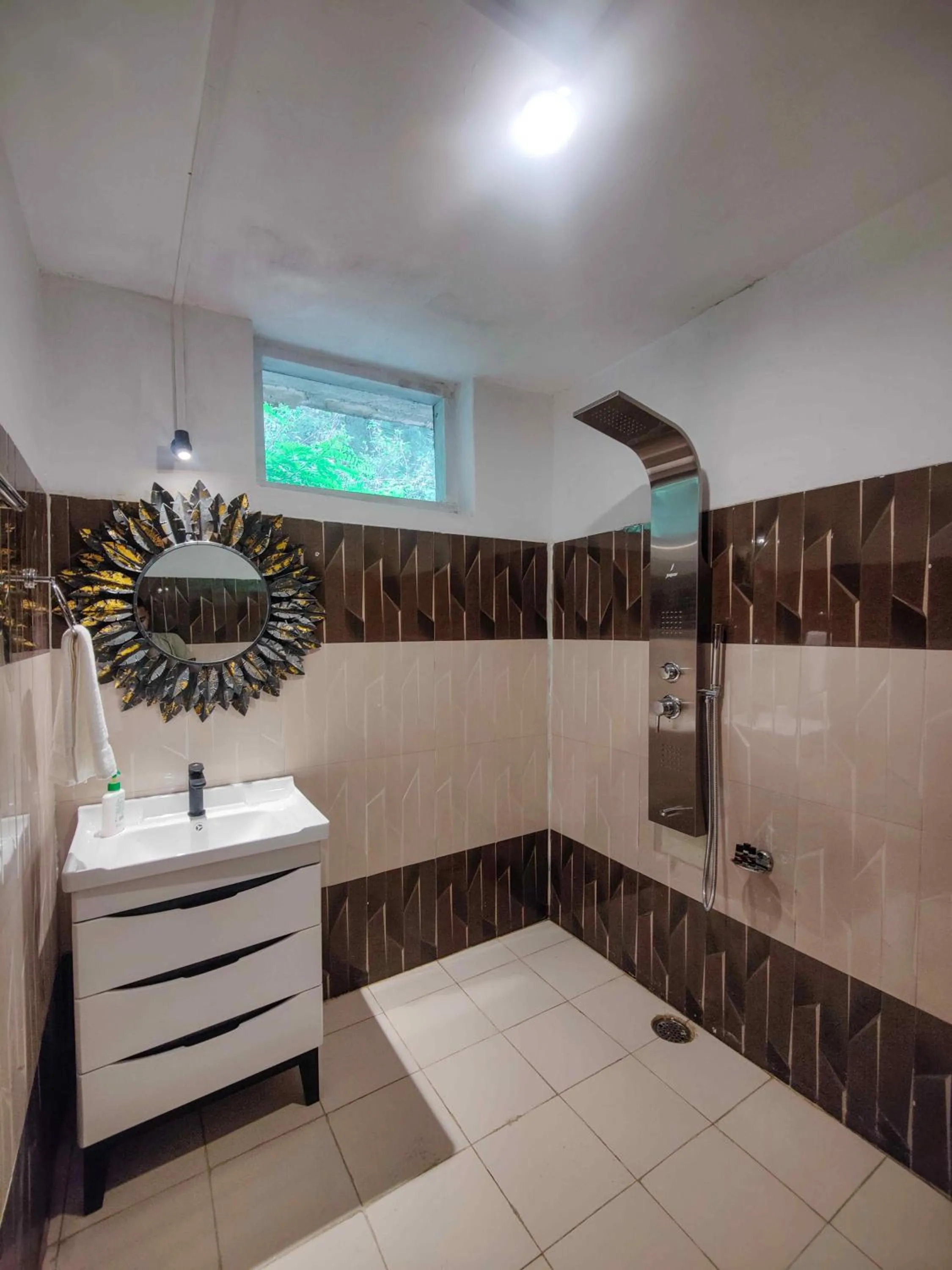 Whoopers Boutique Resort Jibhi