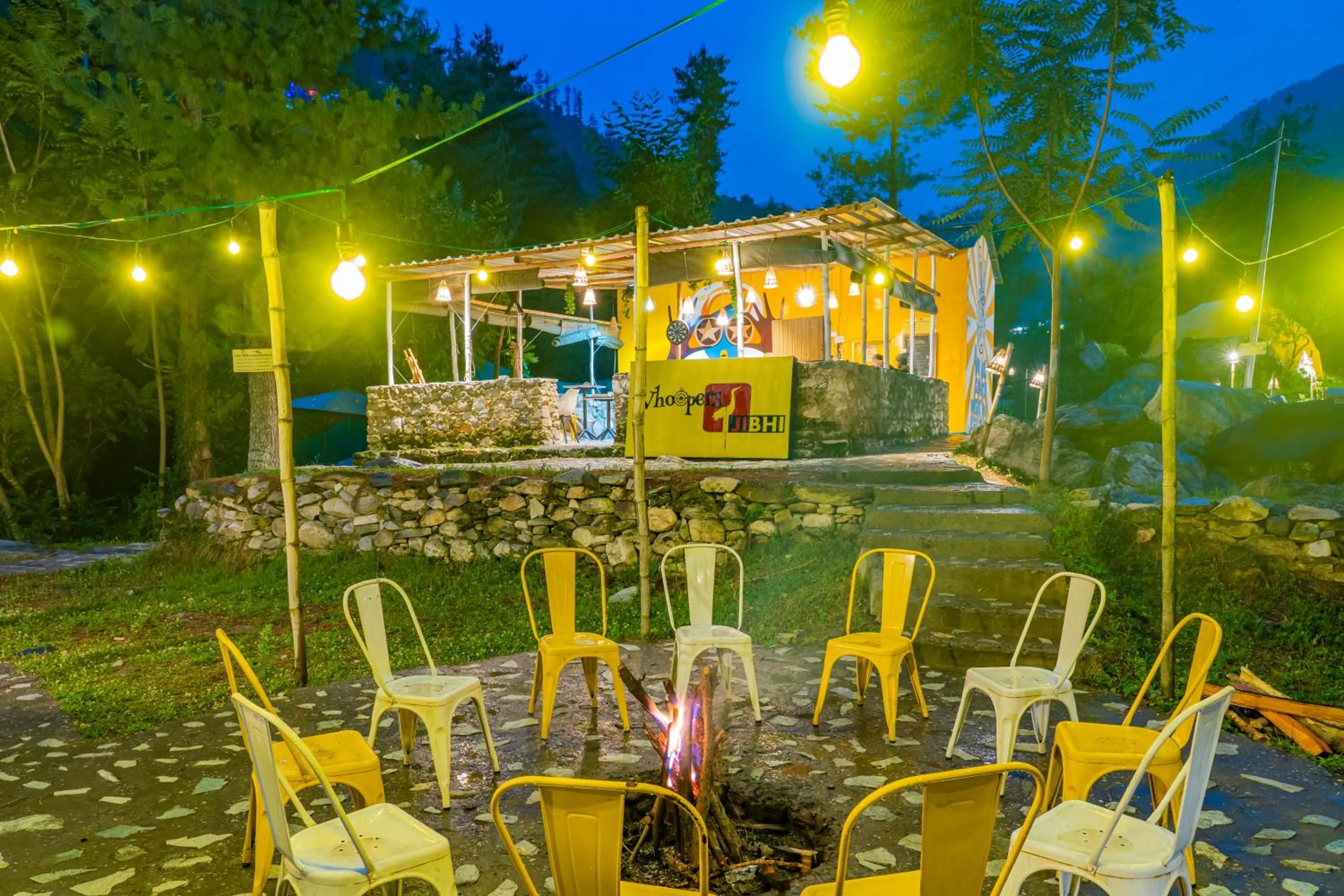 Property building in Whoopers Boutique Resort Jibhi