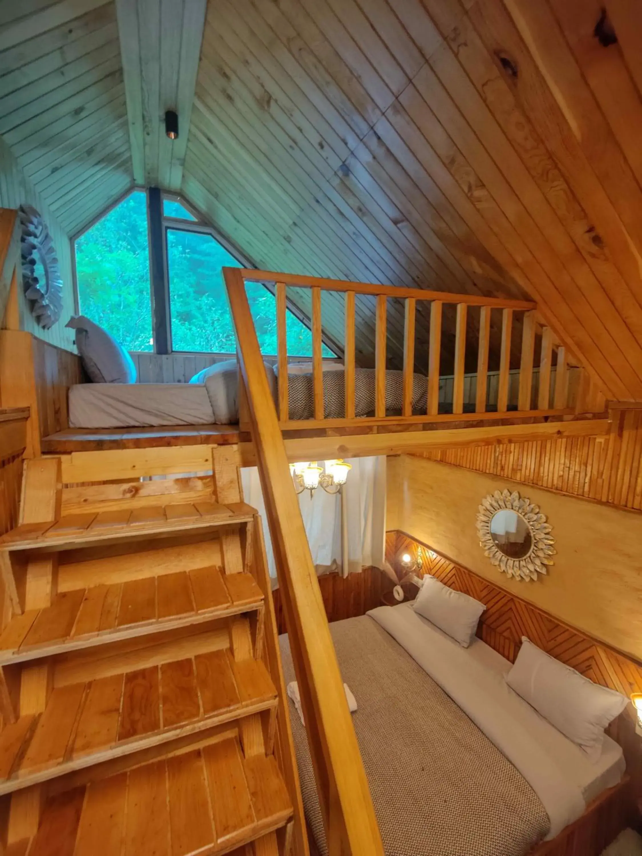 Bed in Whoopers Boutique Resort Jibhi Bed in Whoopers Boutique Resort Jibhi