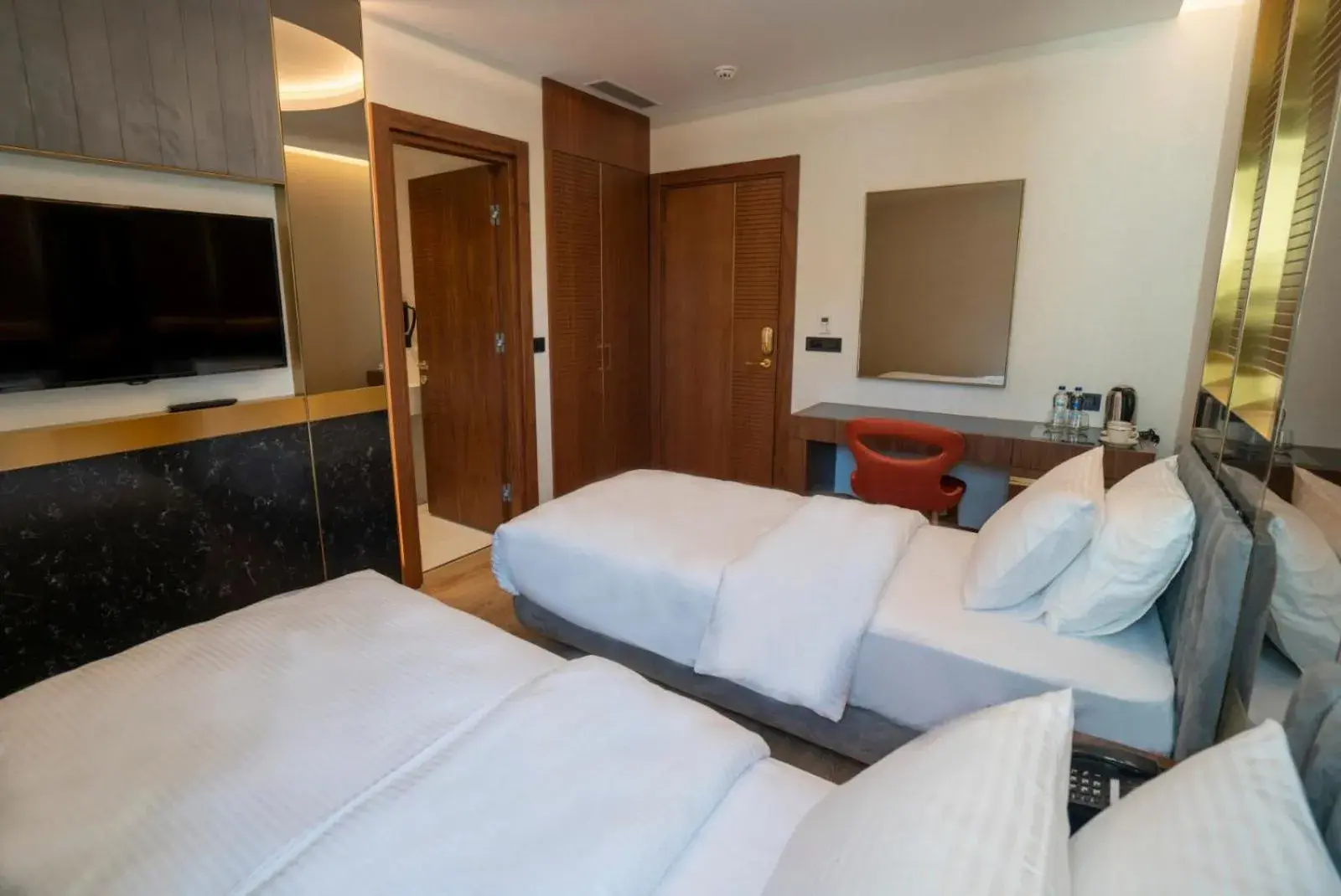Premier Twin Room in Henna Hotel Istanbul Premier Twin Room in Henna Hotel Istanbul