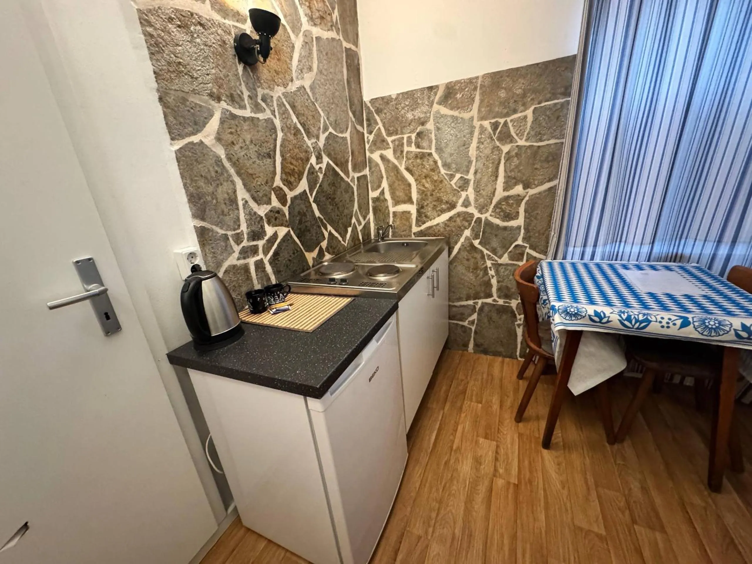 Kitchen or kitchenette in Landhotel Waldschänke