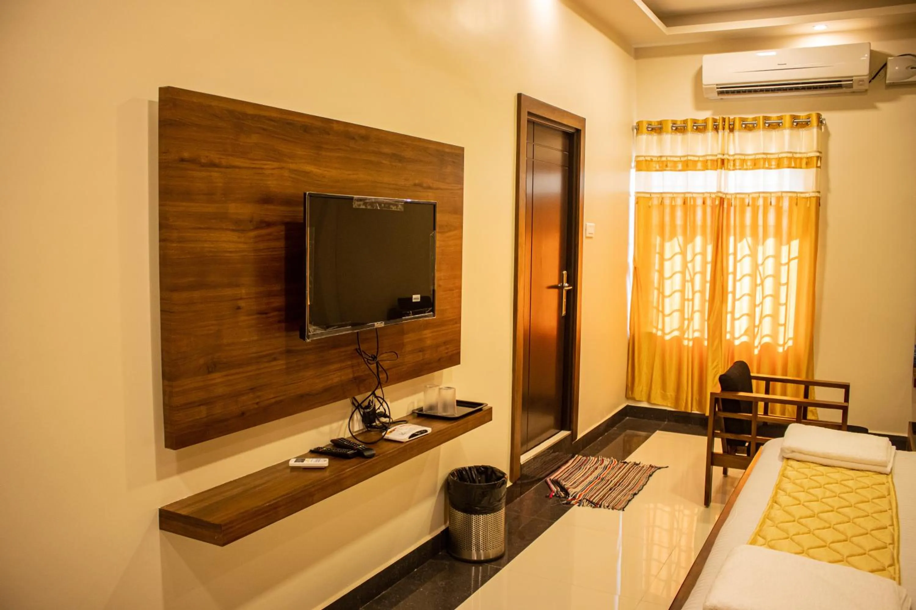 Bed in Faiz Residency