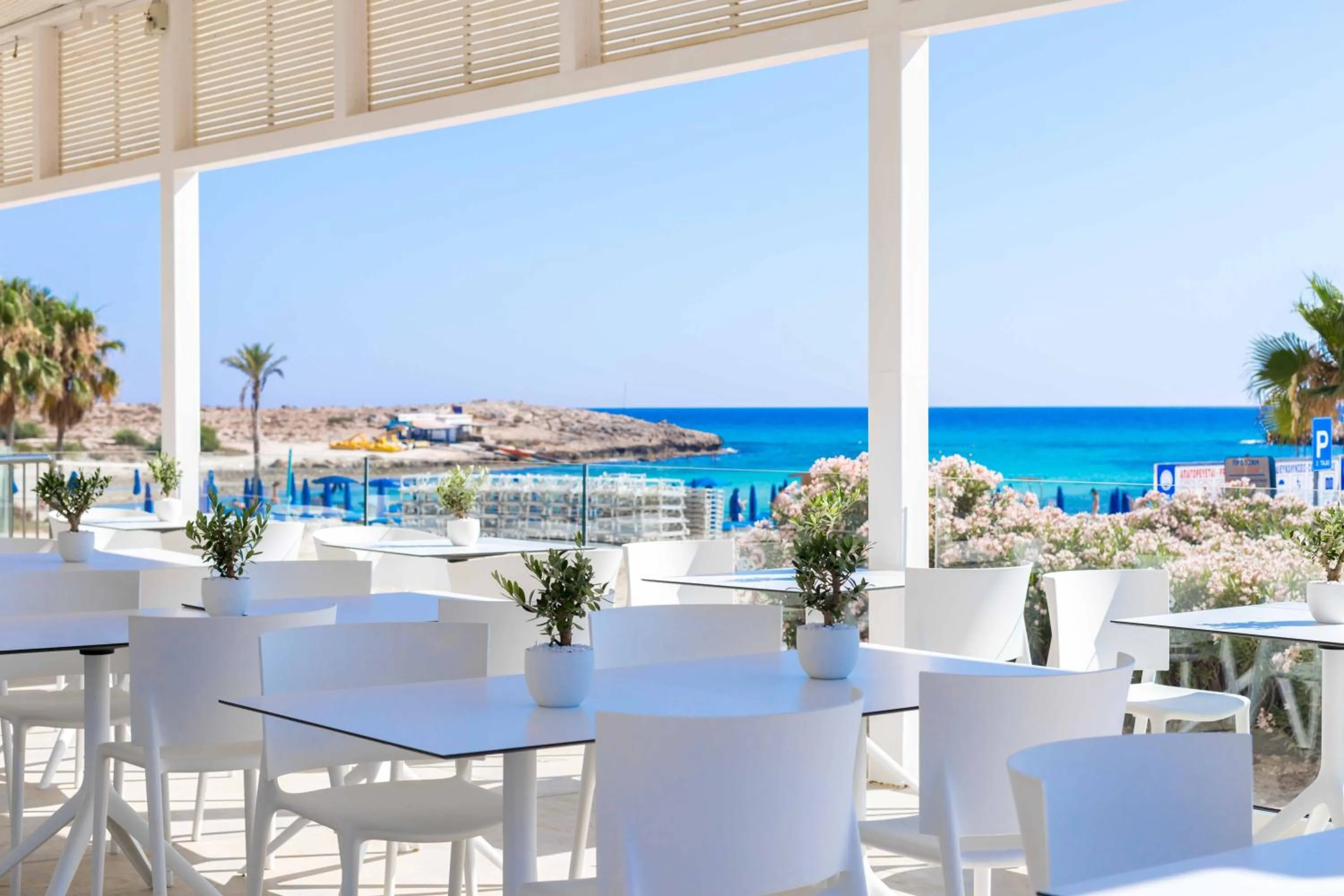 Restaurant/places to eat in Tasia Maris Beach Hotel - Adults Only