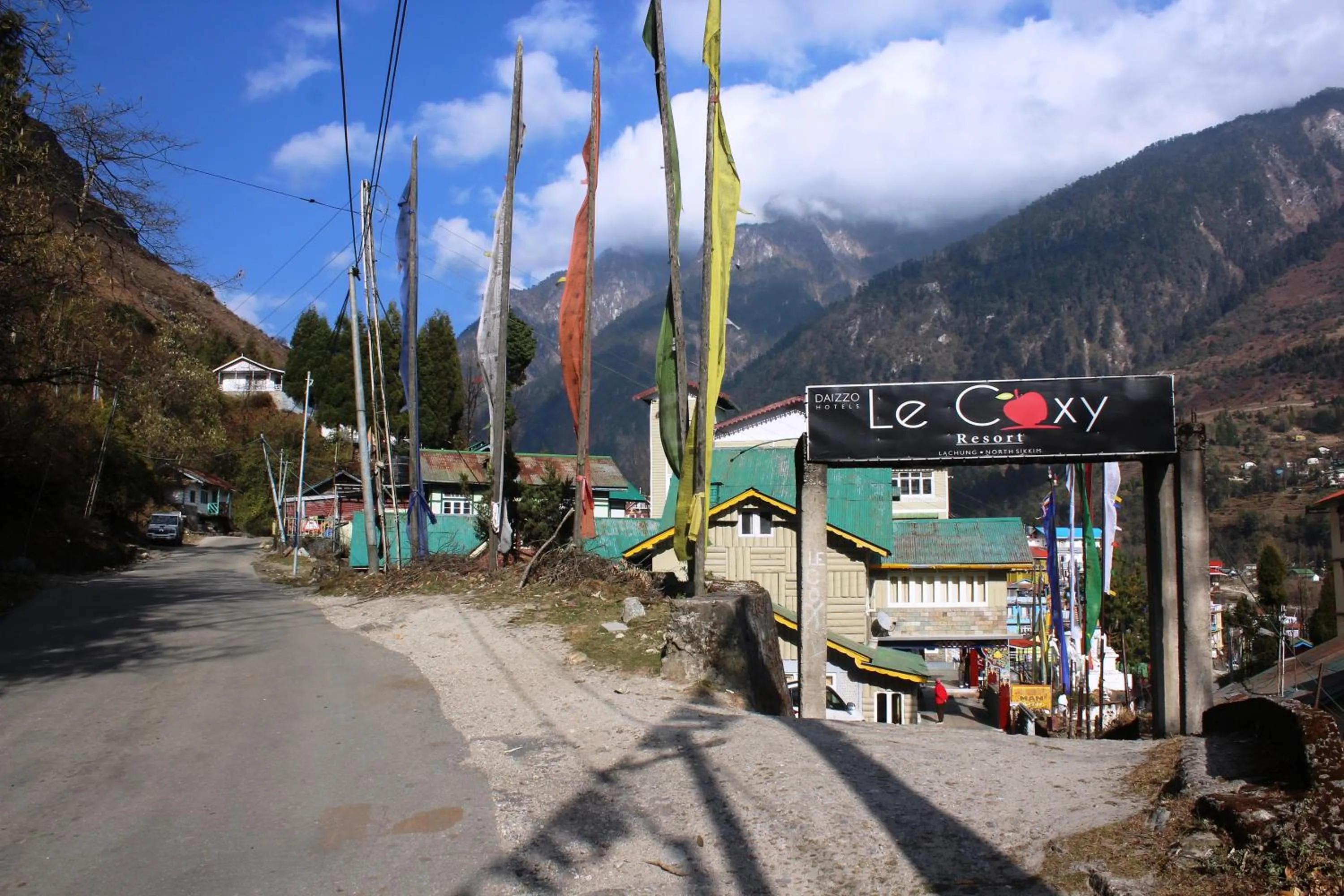 Facade/entrance in Le Coxy Resort Lachung