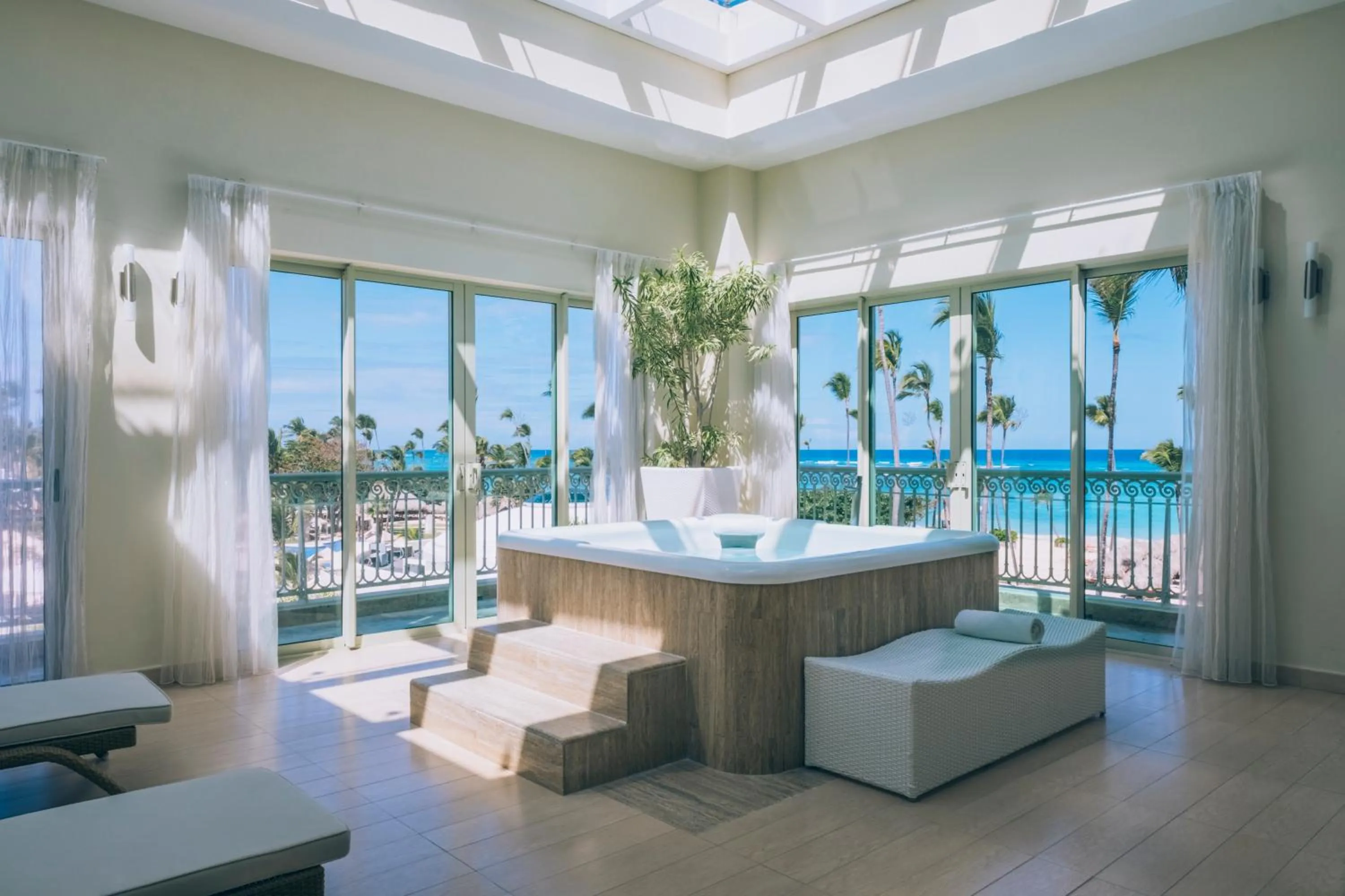 Hot Tub in JOIA Bavaro by Iberostar - Adults Only All Inclusive Resort