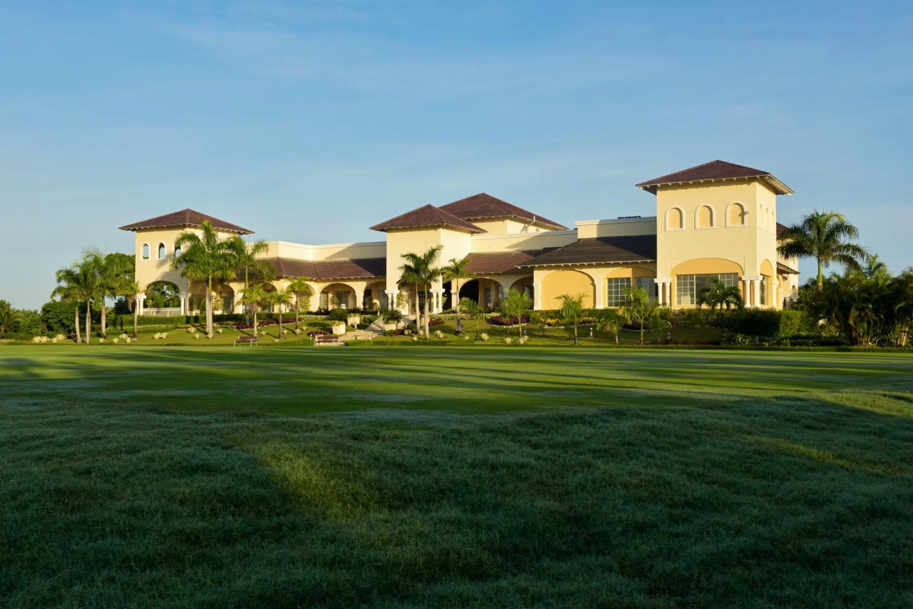 Golfcourse in Iberostar Waves Punta Cana - All Inclusive