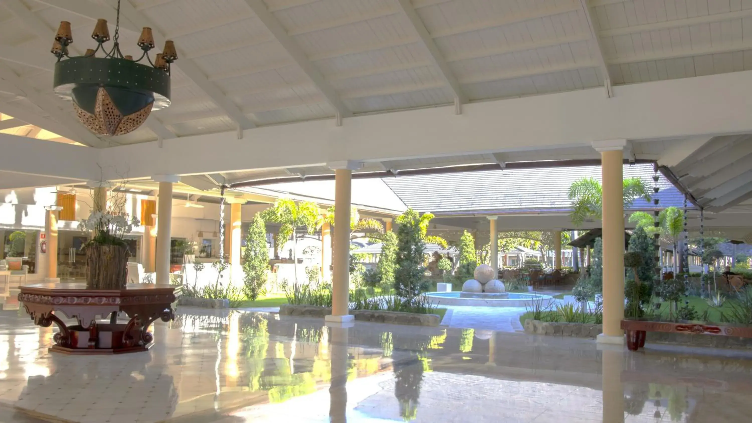 Lobby or reception in Iberostar Waves Punta Cana - All Inclusive Lobby or reception in Iberostar Waves Punta Cana - All Inclusive