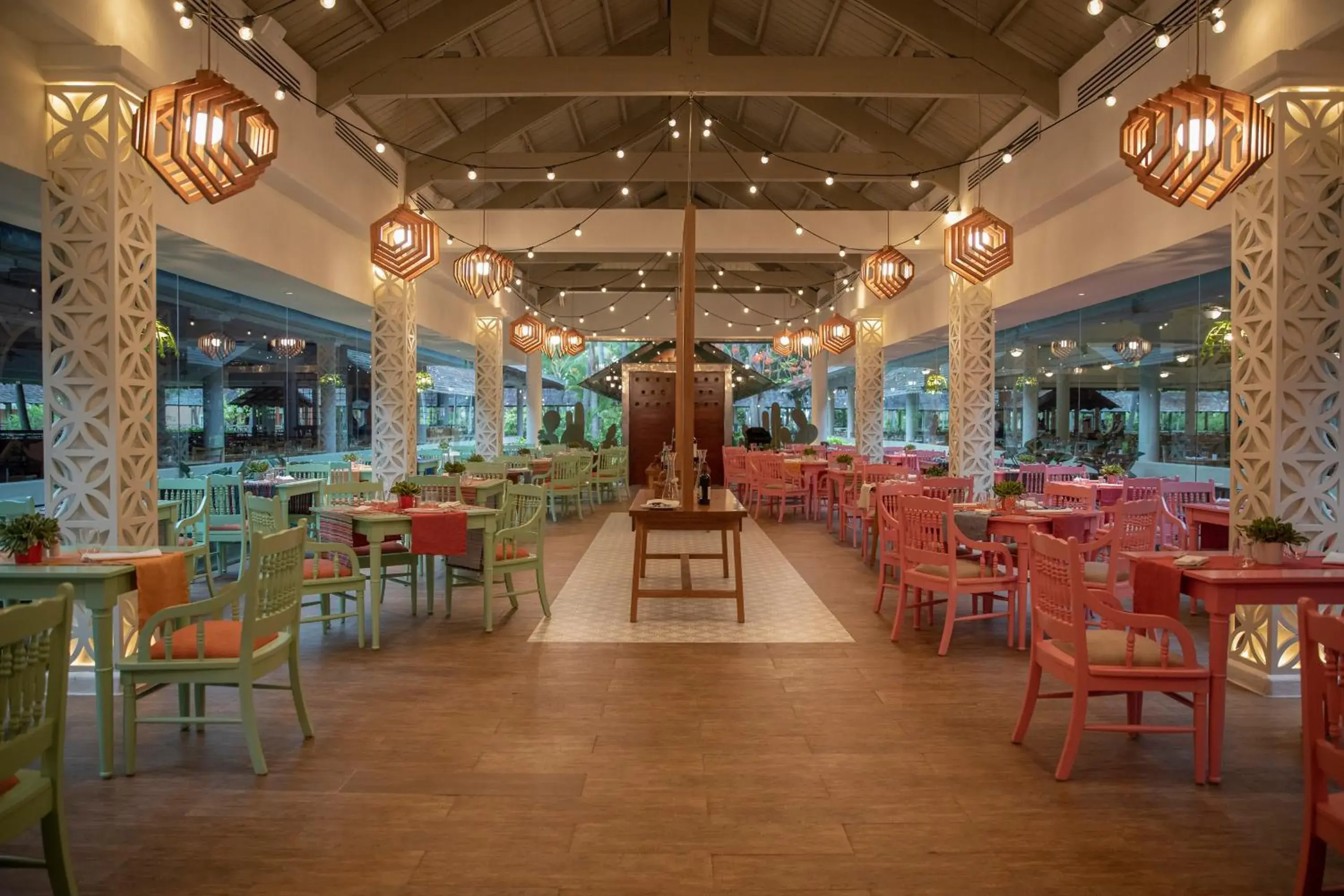 Restaurant/places to eat in Iberostar Waves Punta Cana - All Inclusive Restaurant/places to eat in Iberostar Waves Punta Cana - All Inclusive