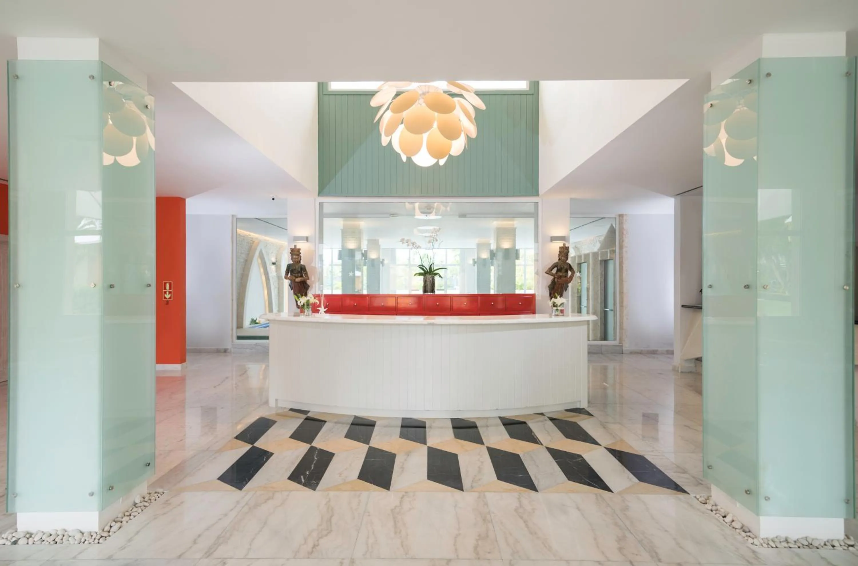 Spa and wellness centre/facilities in Iberostar Waves Punta Cana - All Inclusive