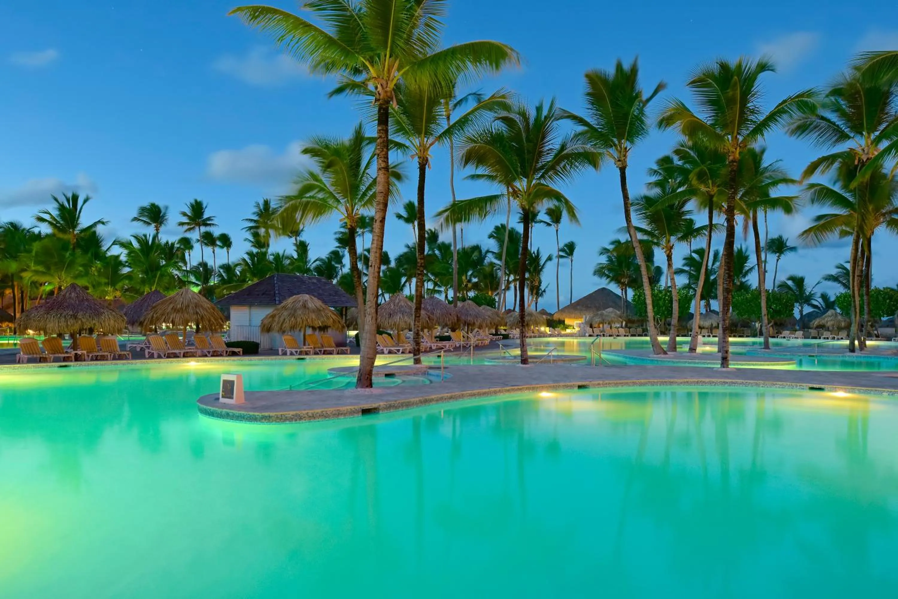 Swimming pool in Iberostar Waves Dominicana - All Inclusive
