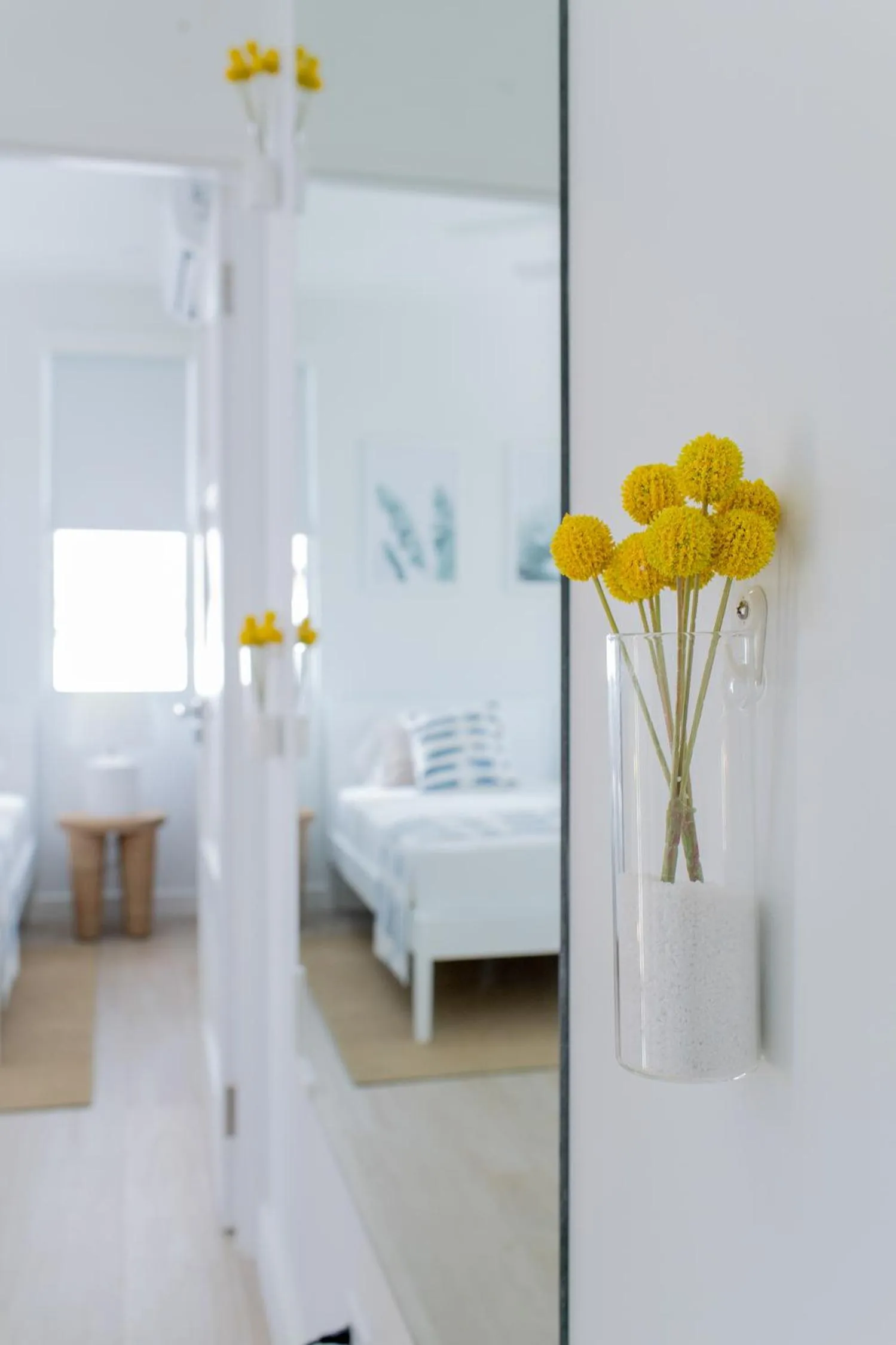 Facade/entrance, Bed in Garden Grove