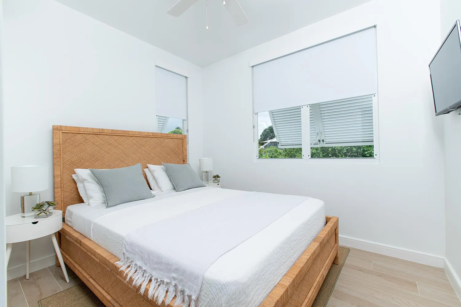 Bedroom, Bed in Garden Grove