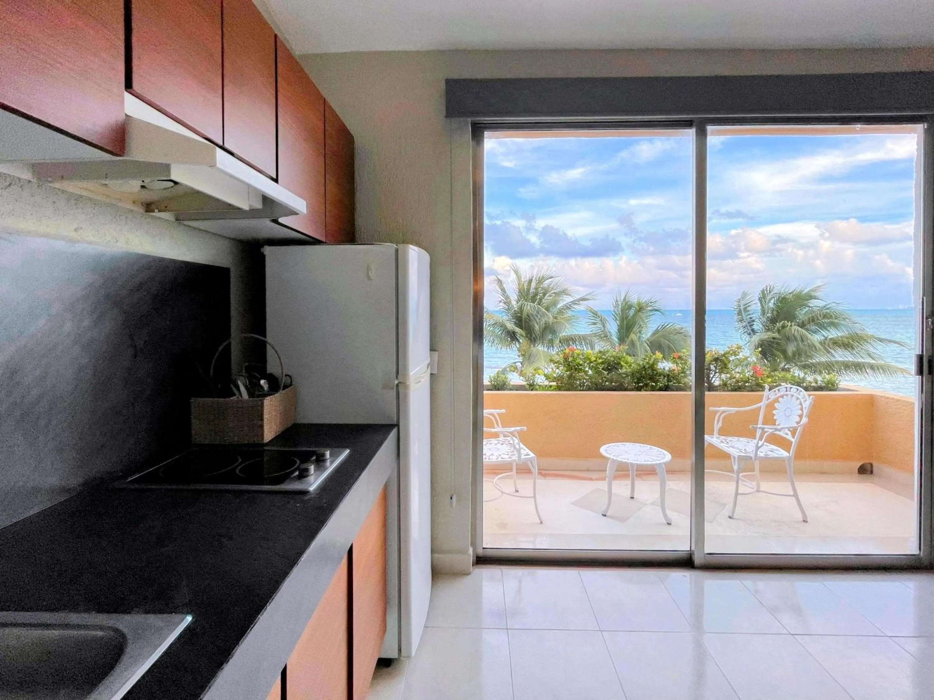 Day in All Ritmo by Andiani Travel