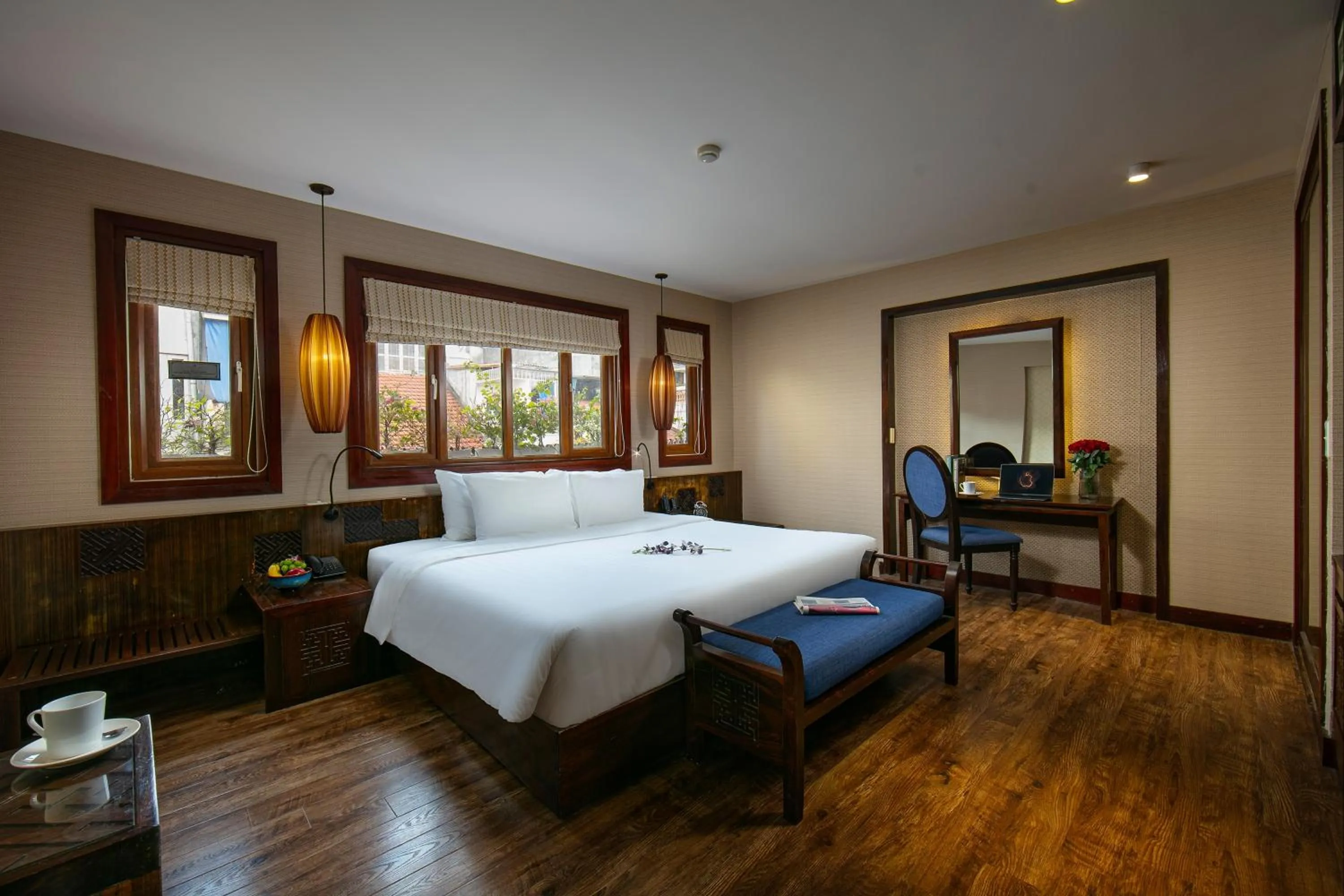 Bed in Oriental Suites Hotel & Spa