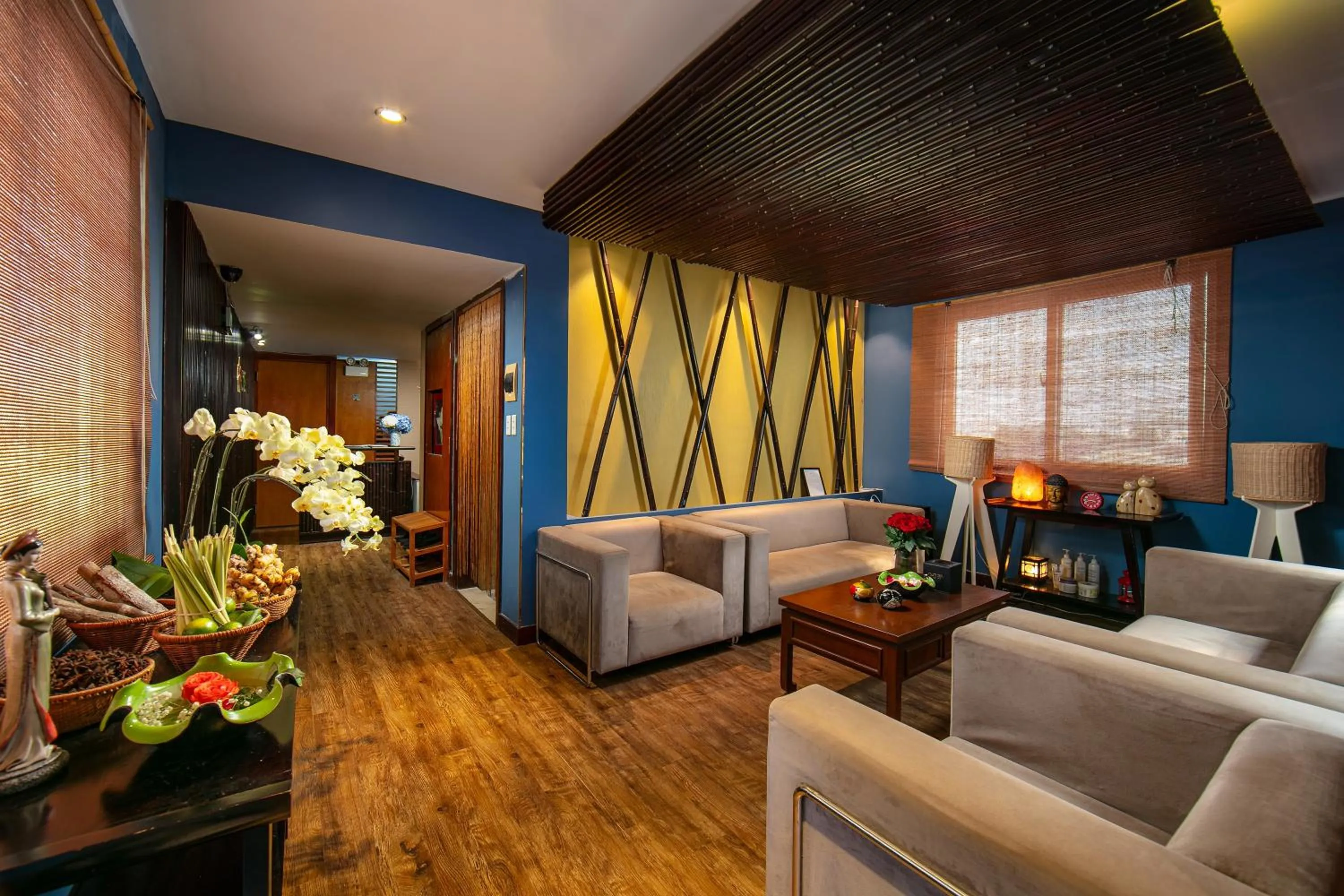 Massage in Oriental Suites Hotel & Spa