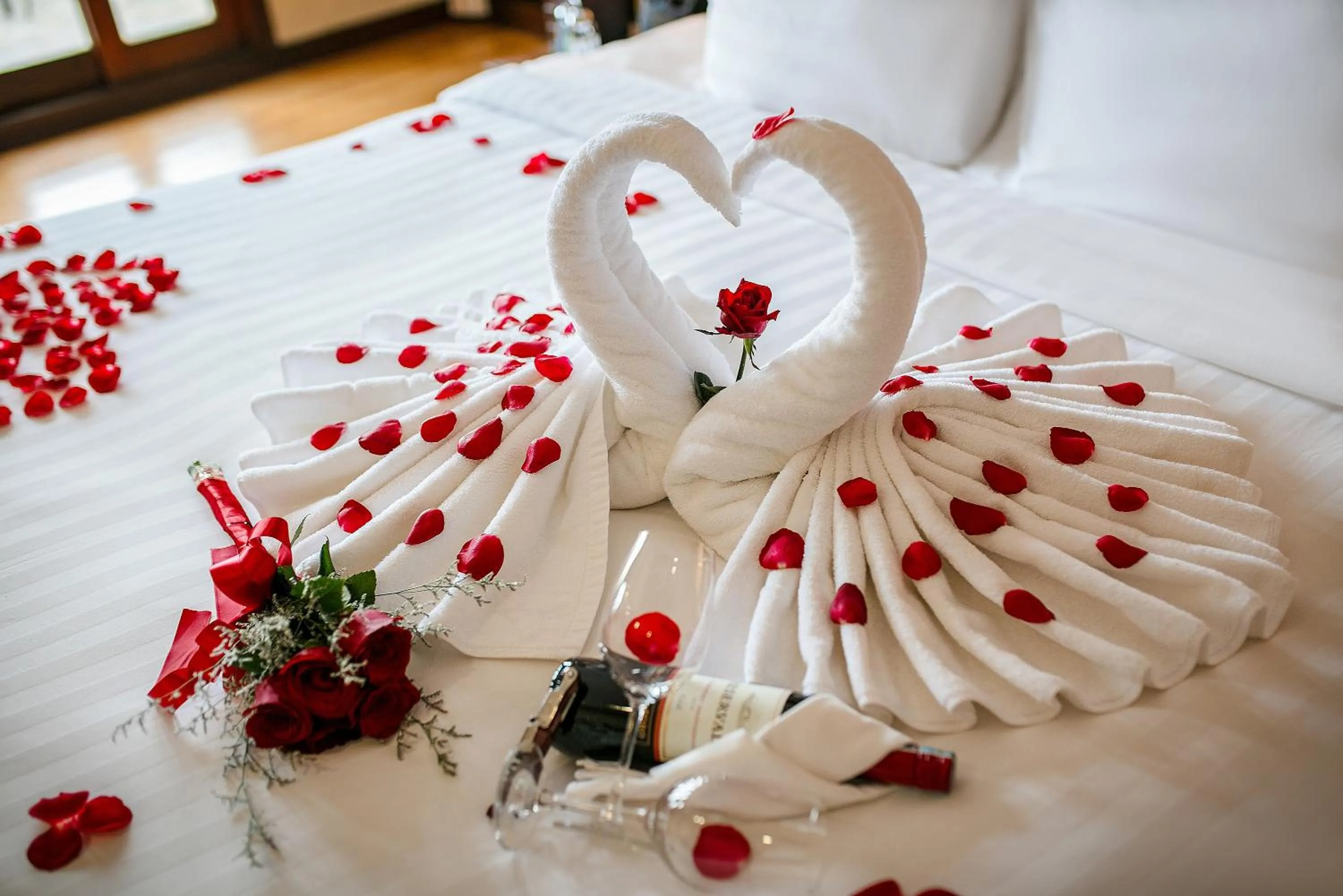 Bed in Oriental Suites Hotel & Spa