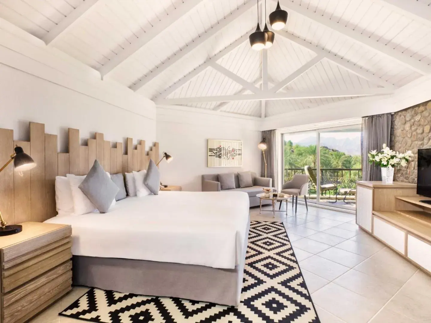 Bed in JA Hatta Fort Hotel Bed in JA Hatta Fort Hotel