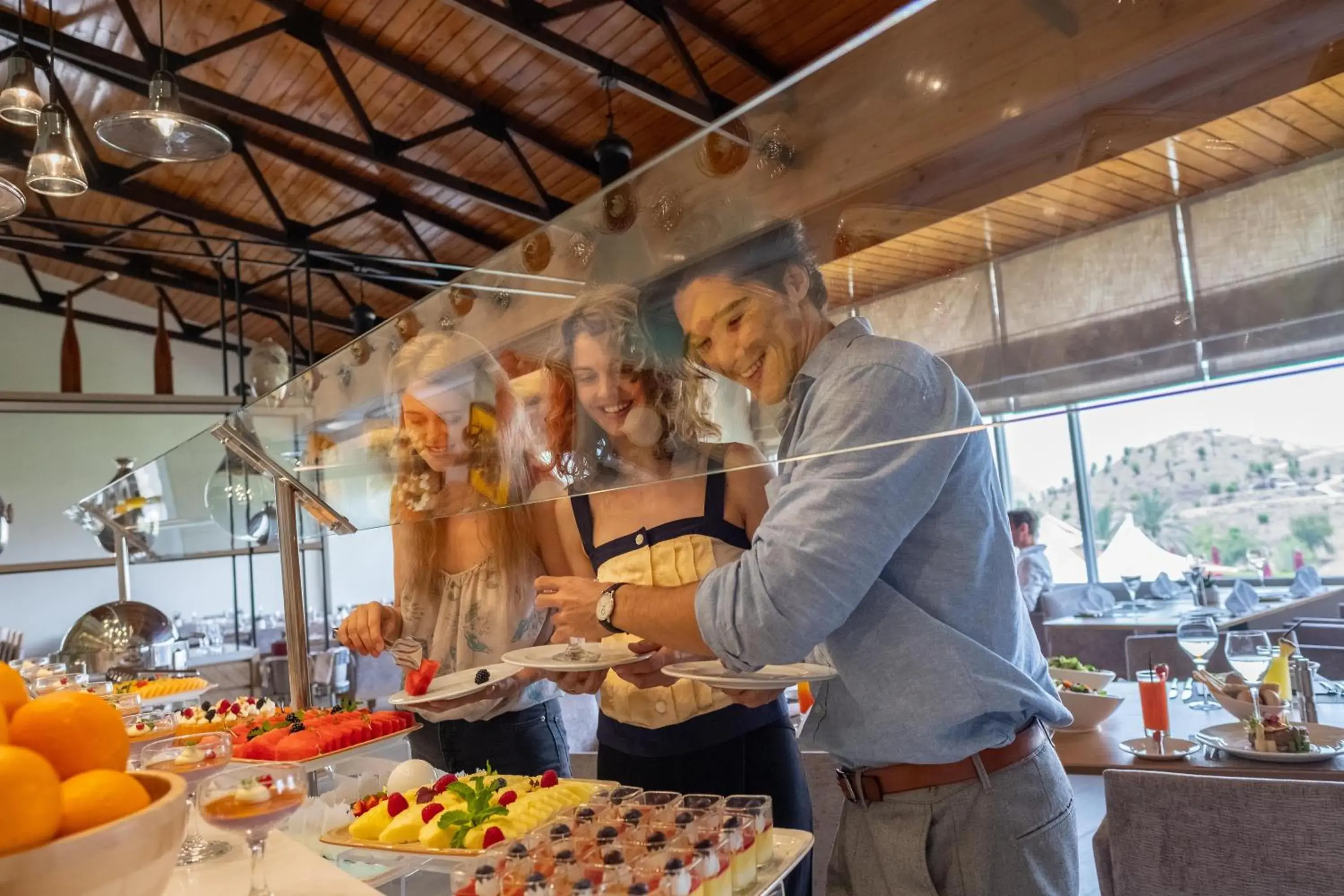 Restaurant/places to eat in JA Hatta Fort Hotel Restaurant/places to eat in JA Hatta Fort Hotel