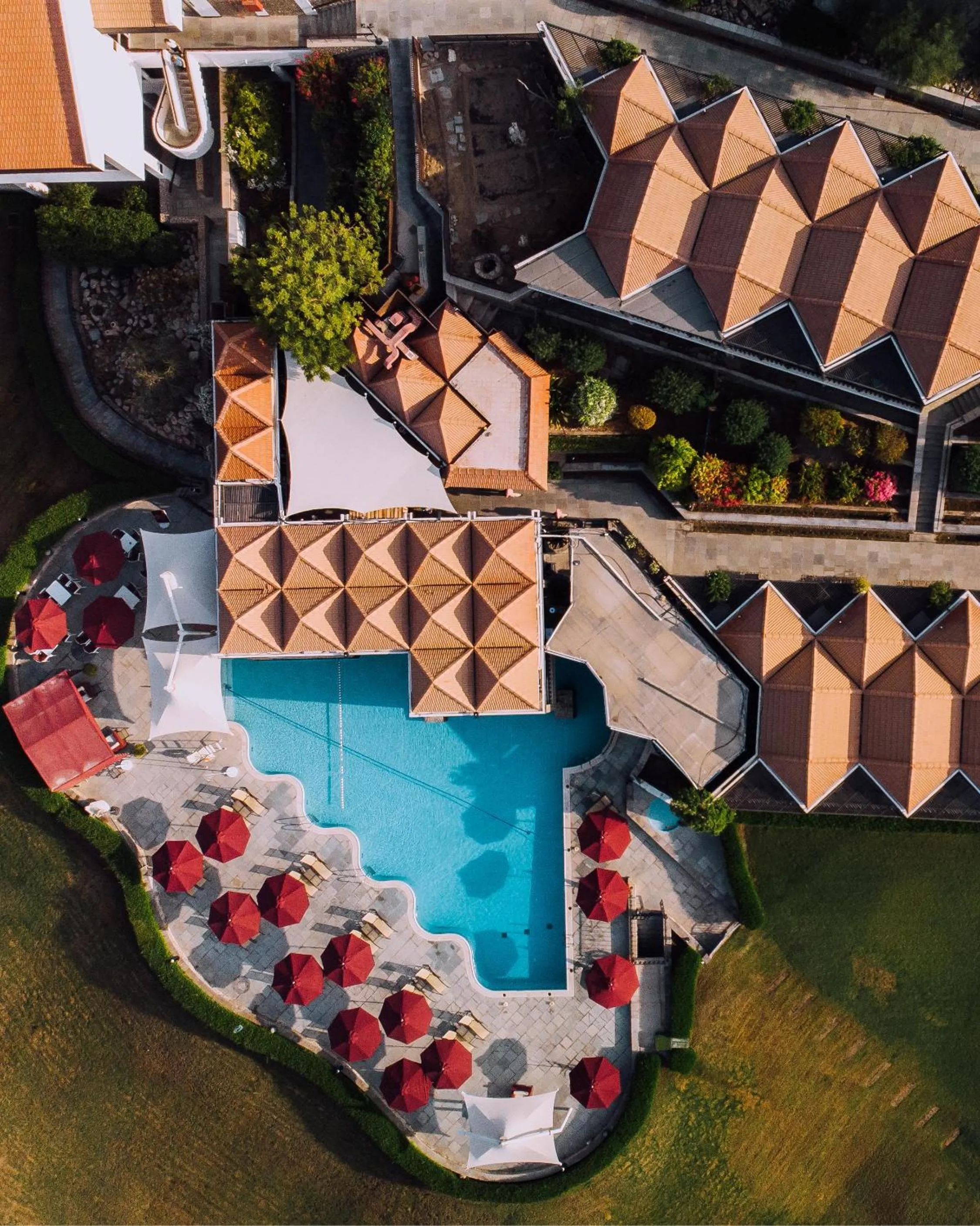 Swimming pool in JA Hatta Fort Hotel