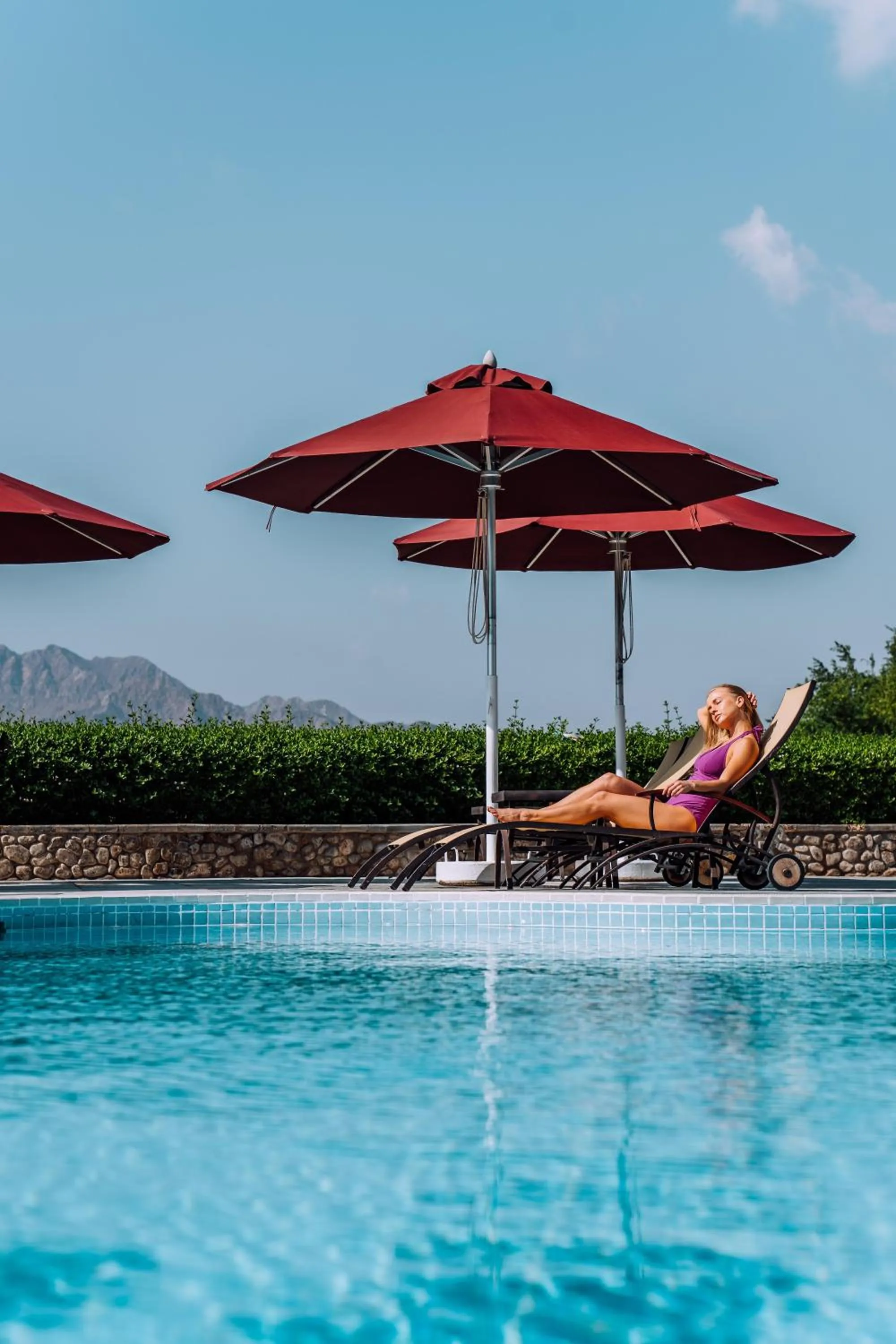 Swimming pool in JA Hatta Fort Hotel