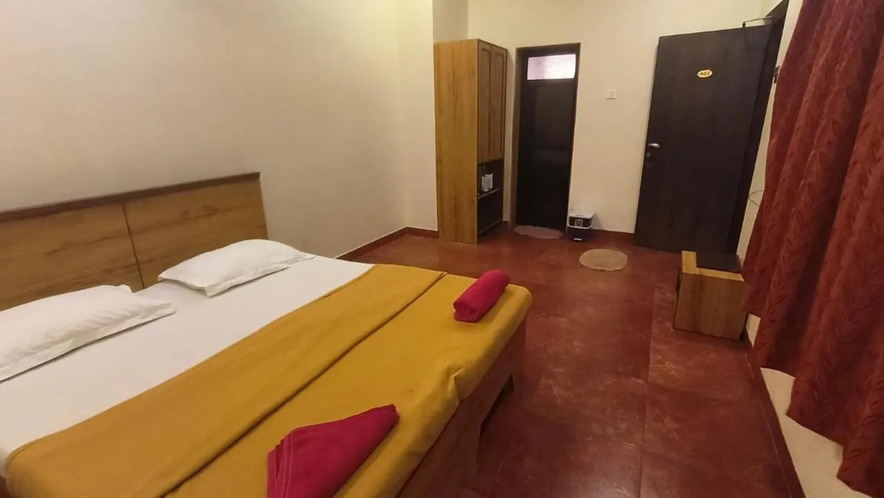 Photo of the whole room, Bed in Pinewood Resort