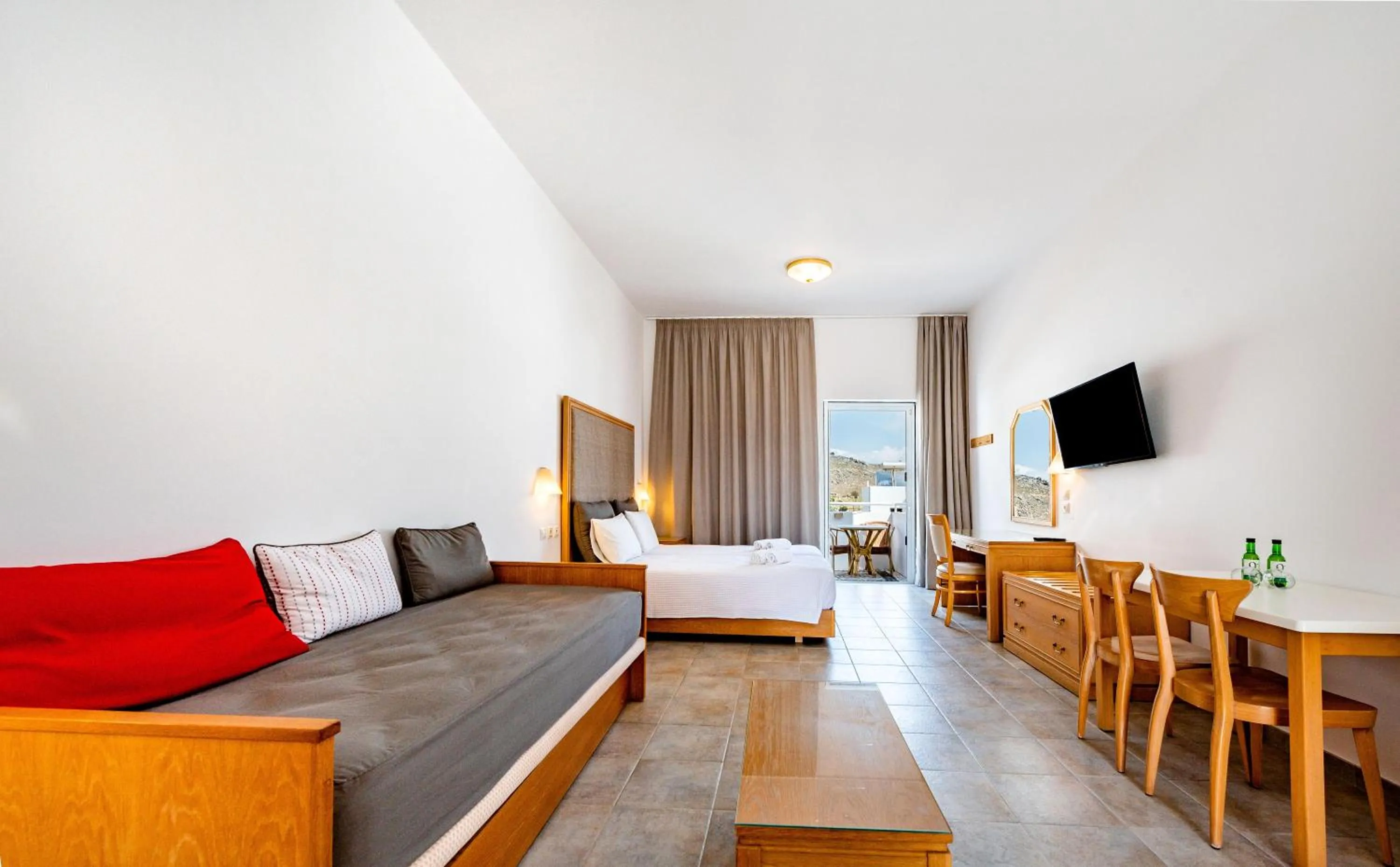 Bed in Lindos View Hotel