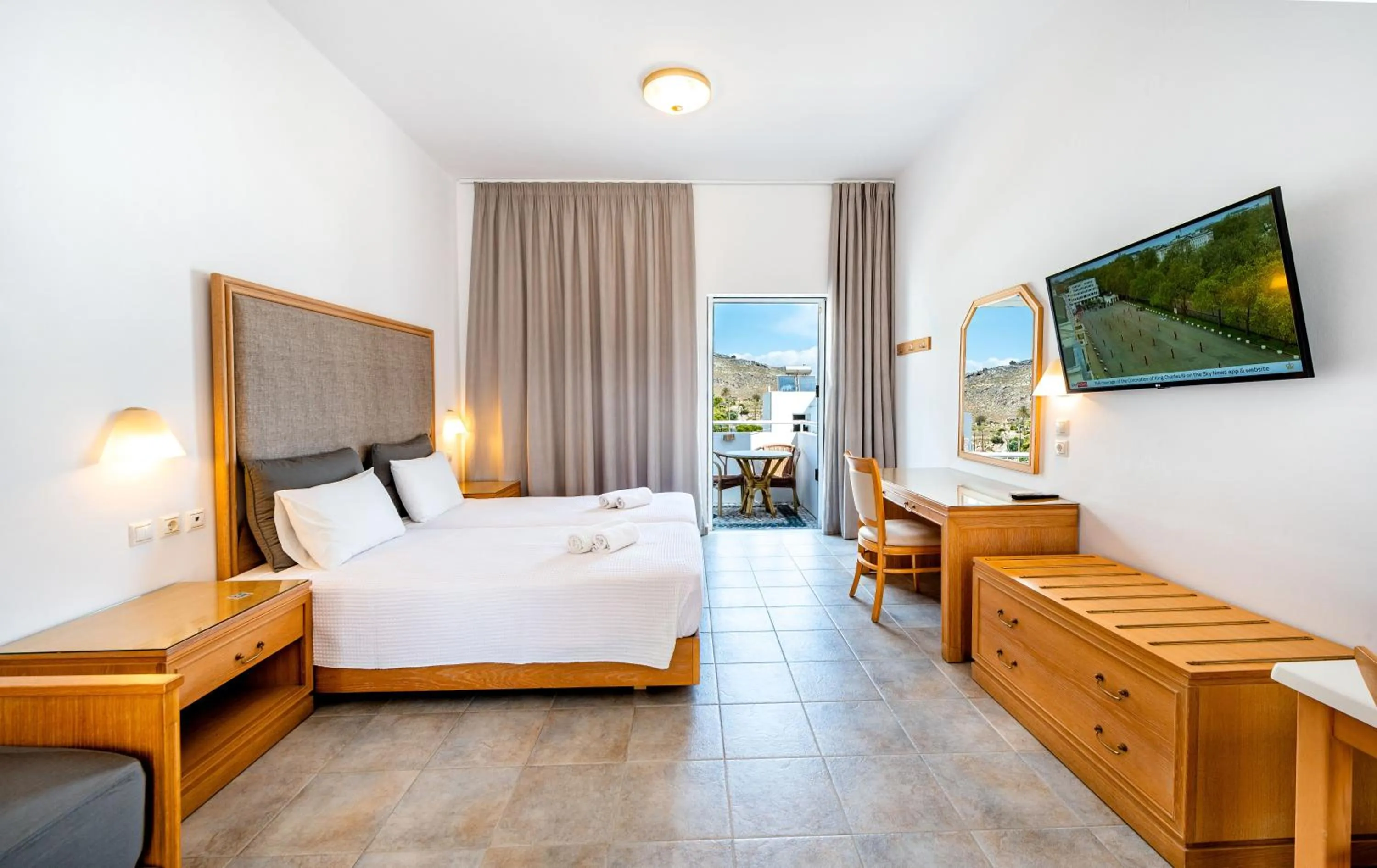 Bed in Lindos View Hotel