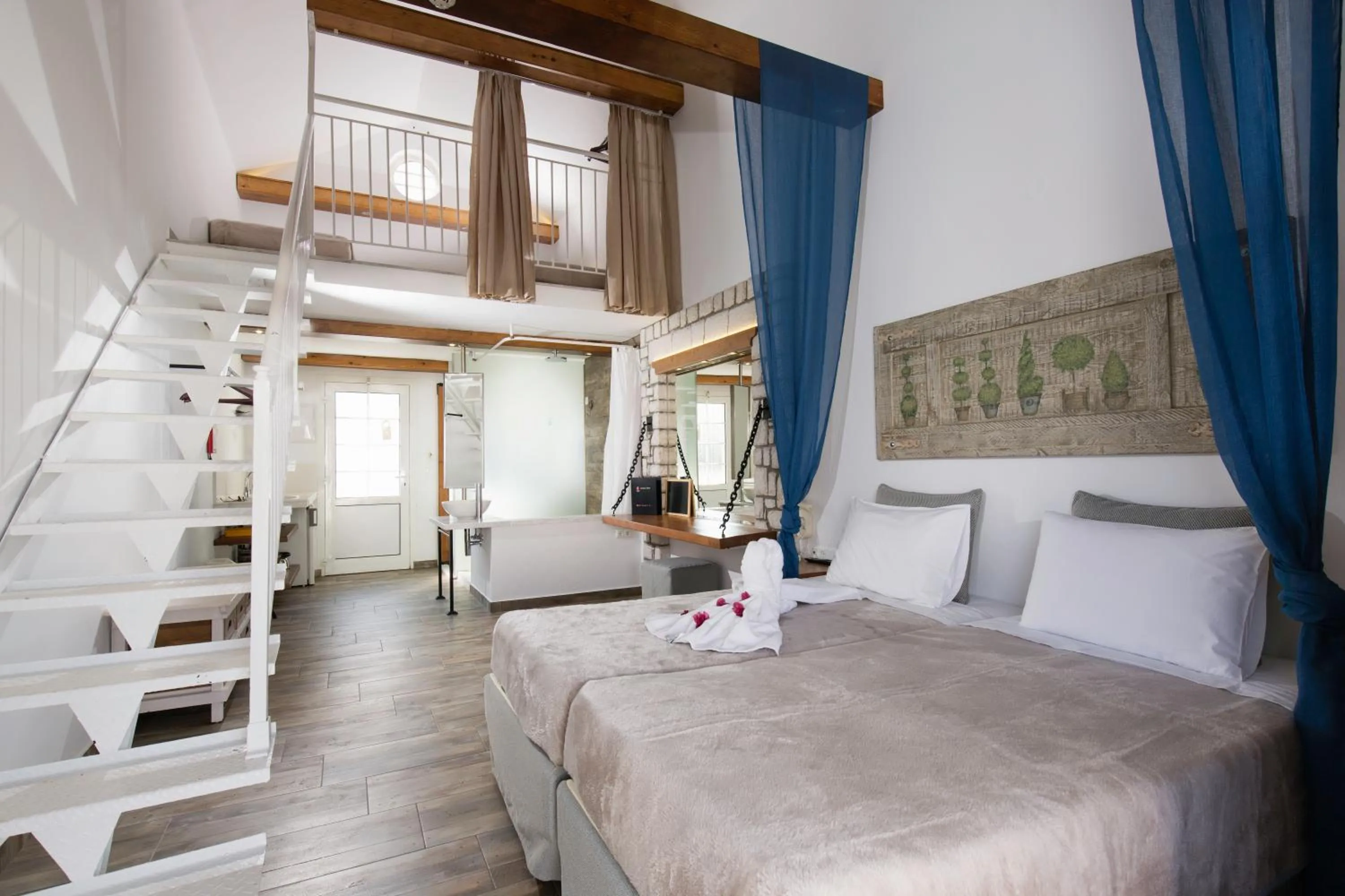 Deluxe Quadruple Room in Lindos View Hotel