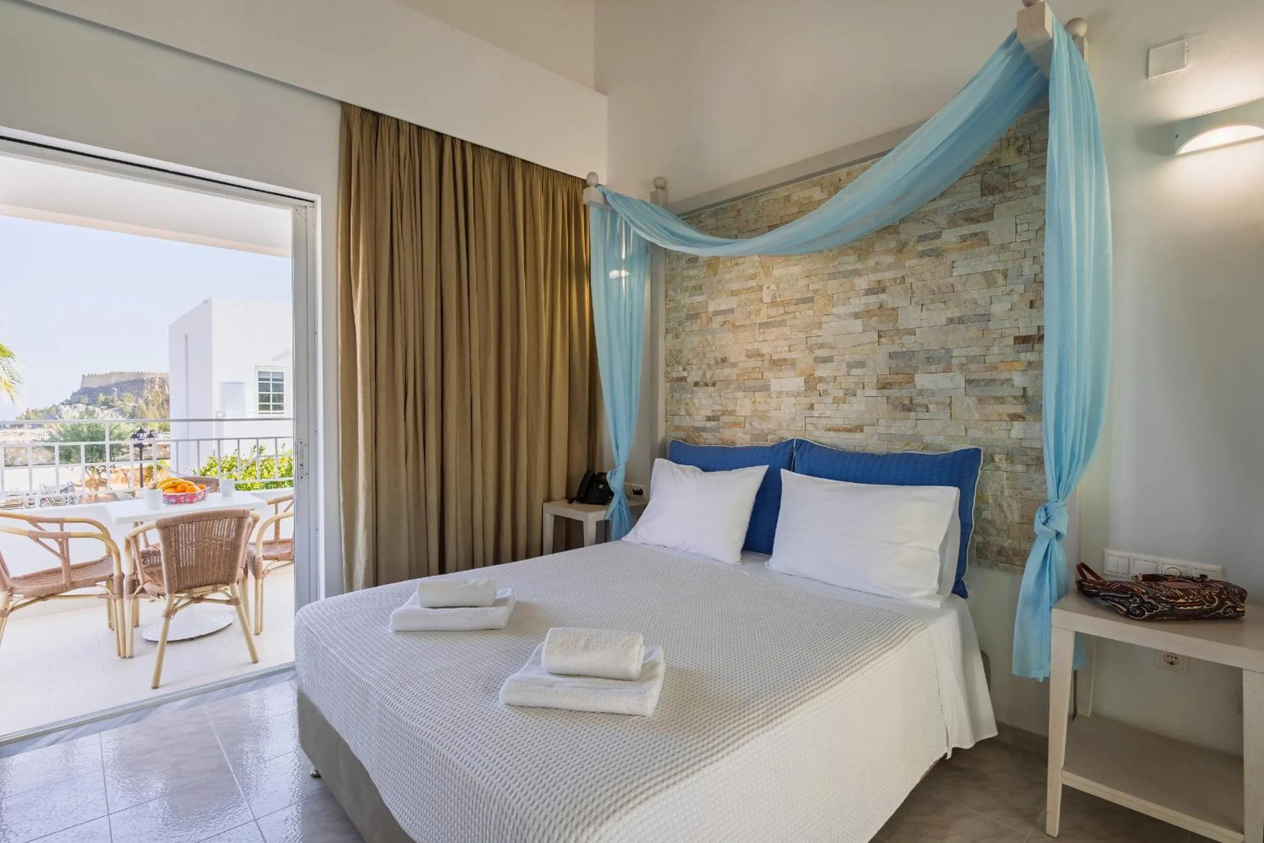 Bed in Lindos View Hotel