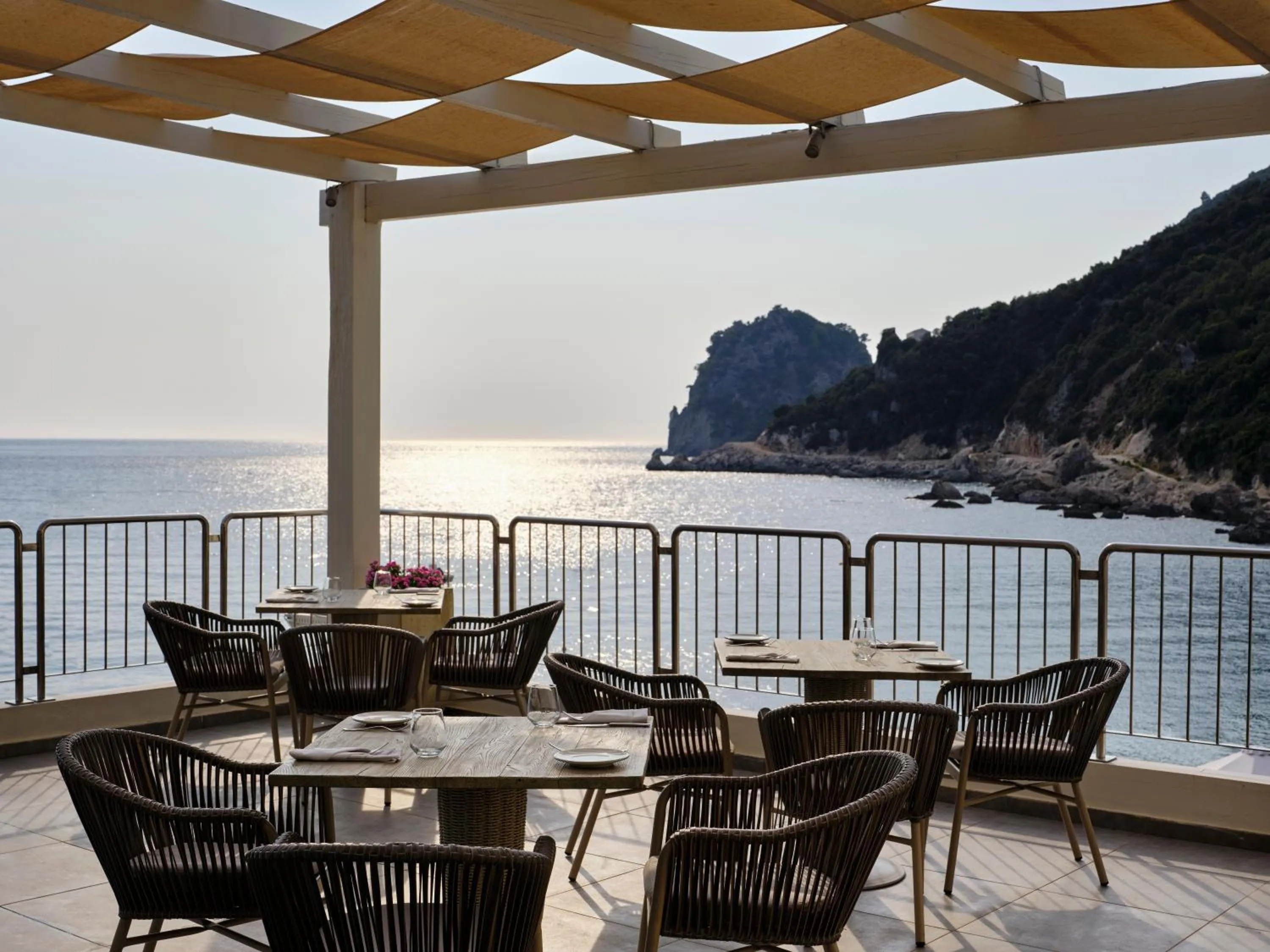 Restaurant/places to eat in Atlantica Grand Mediterraneo Resort - Adults Only