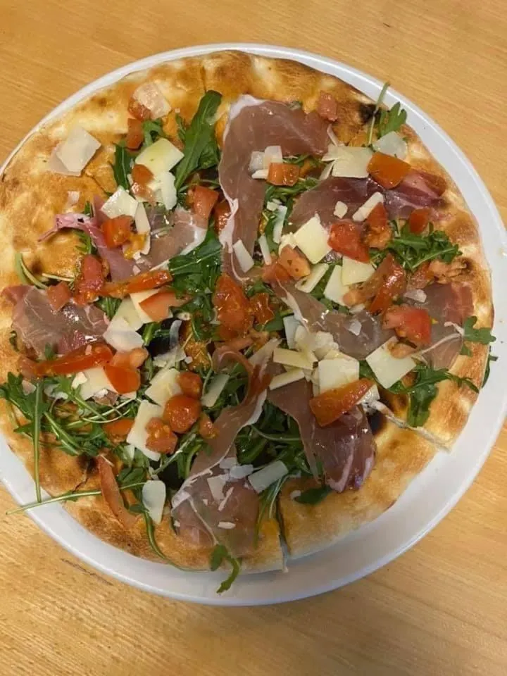 Restaurant/places to eat in Hotel 7 Winden