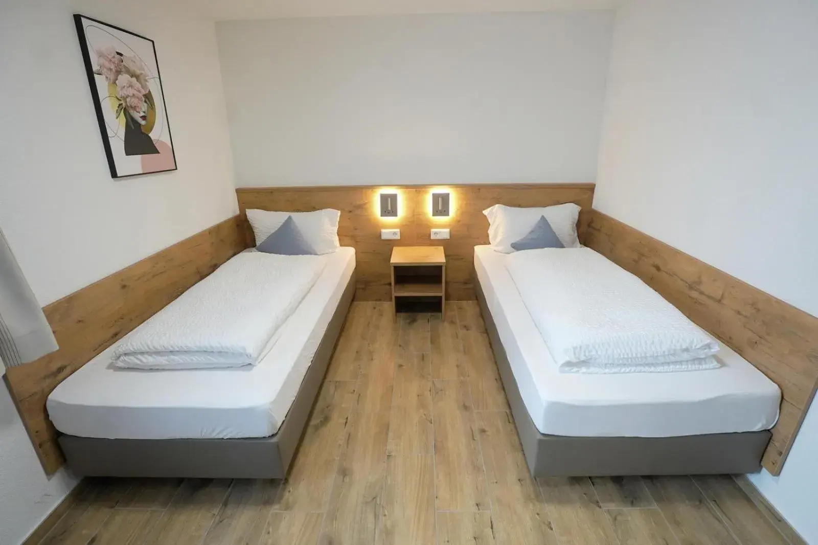 Superior Twin Room in Hotel 7 Winden Superior Twin Room in Hotel 7 Winden