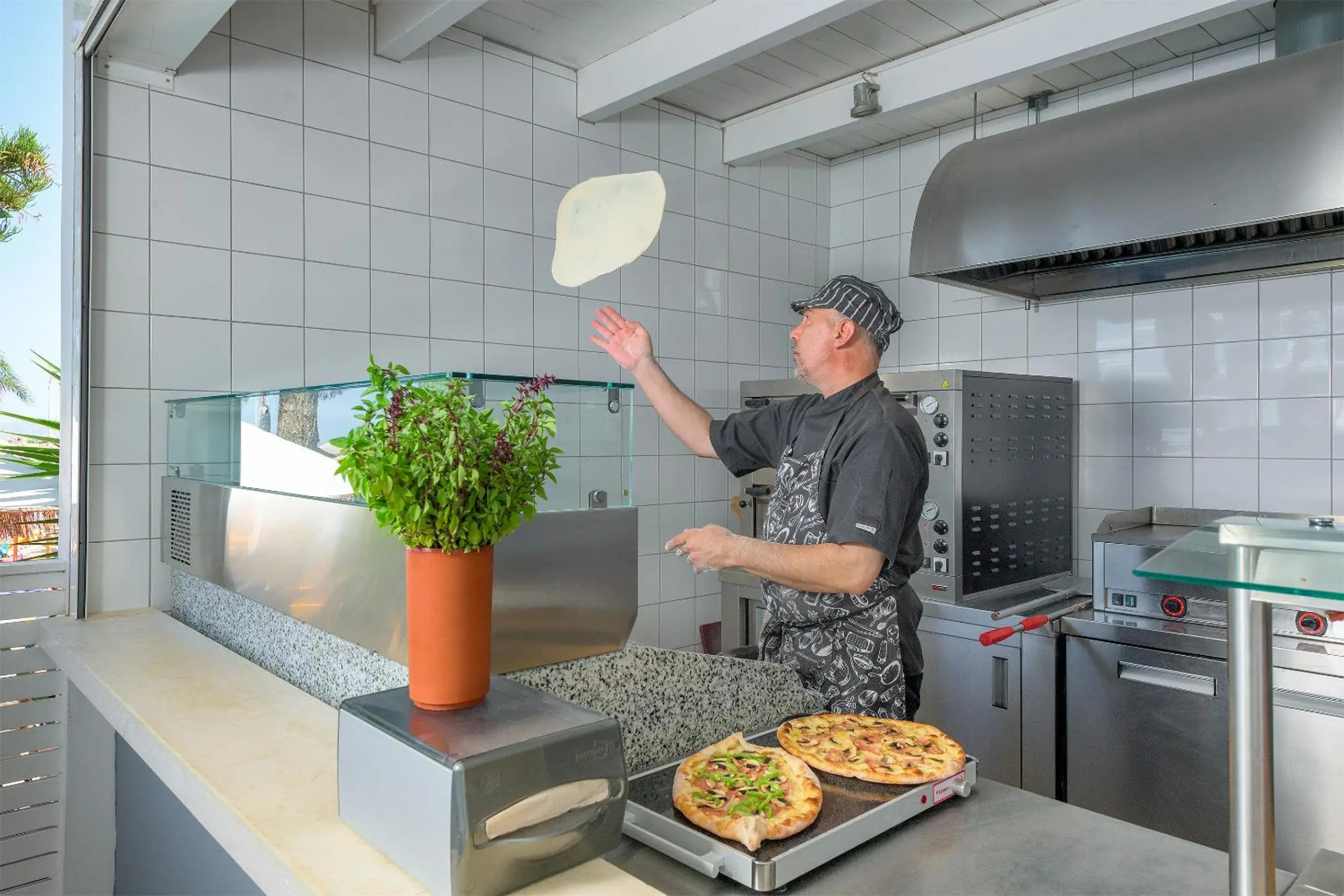 Restaurant/places to eat in Oceanis Beach Hotel Restaurant/places to eat in Oceanis Beach Hotel