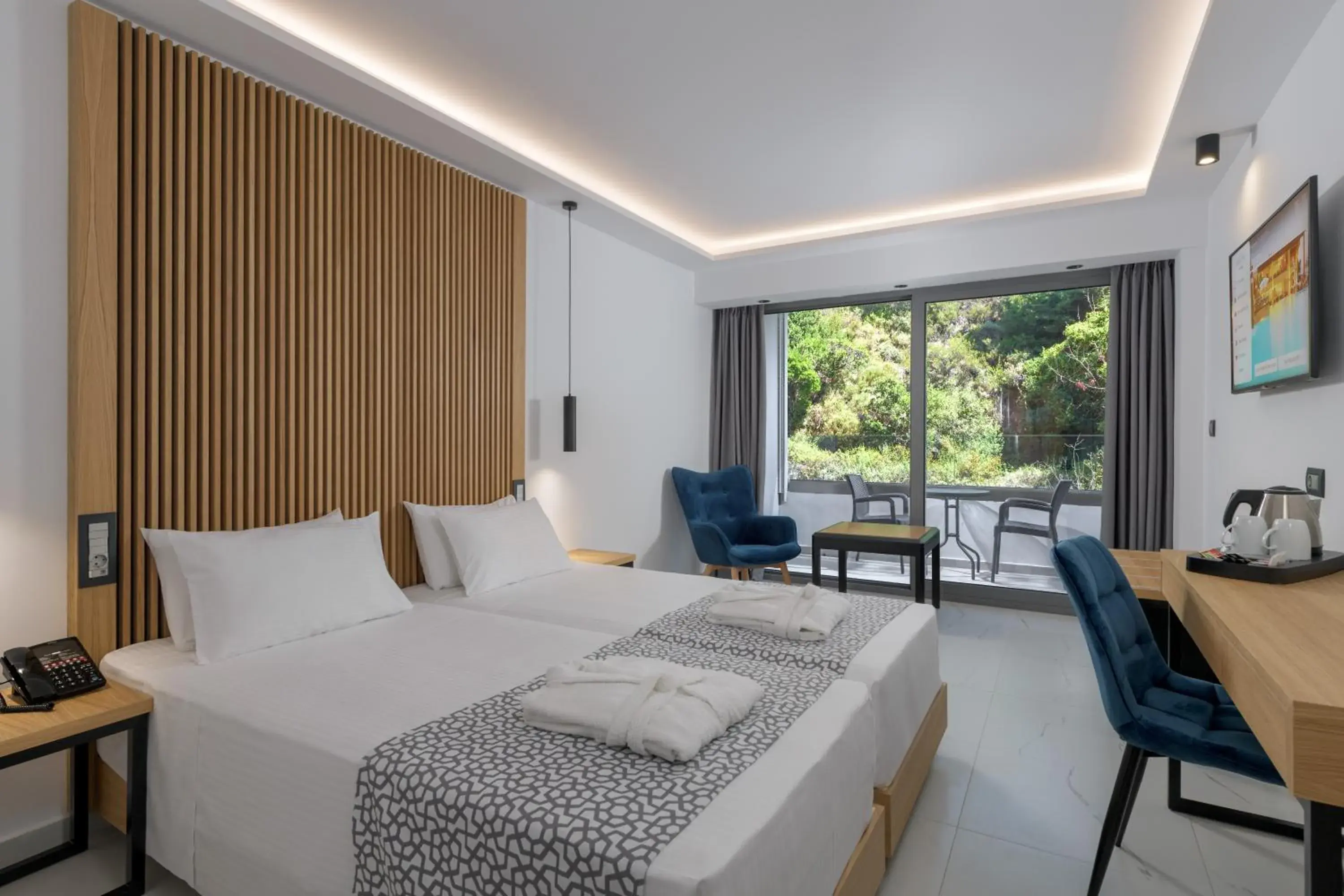 Superior Double or Twin Room with Mountain View in Oceanis Beach Hotel Superior Double or Twin Room with Mountain View in Oceanis Beach Hotel