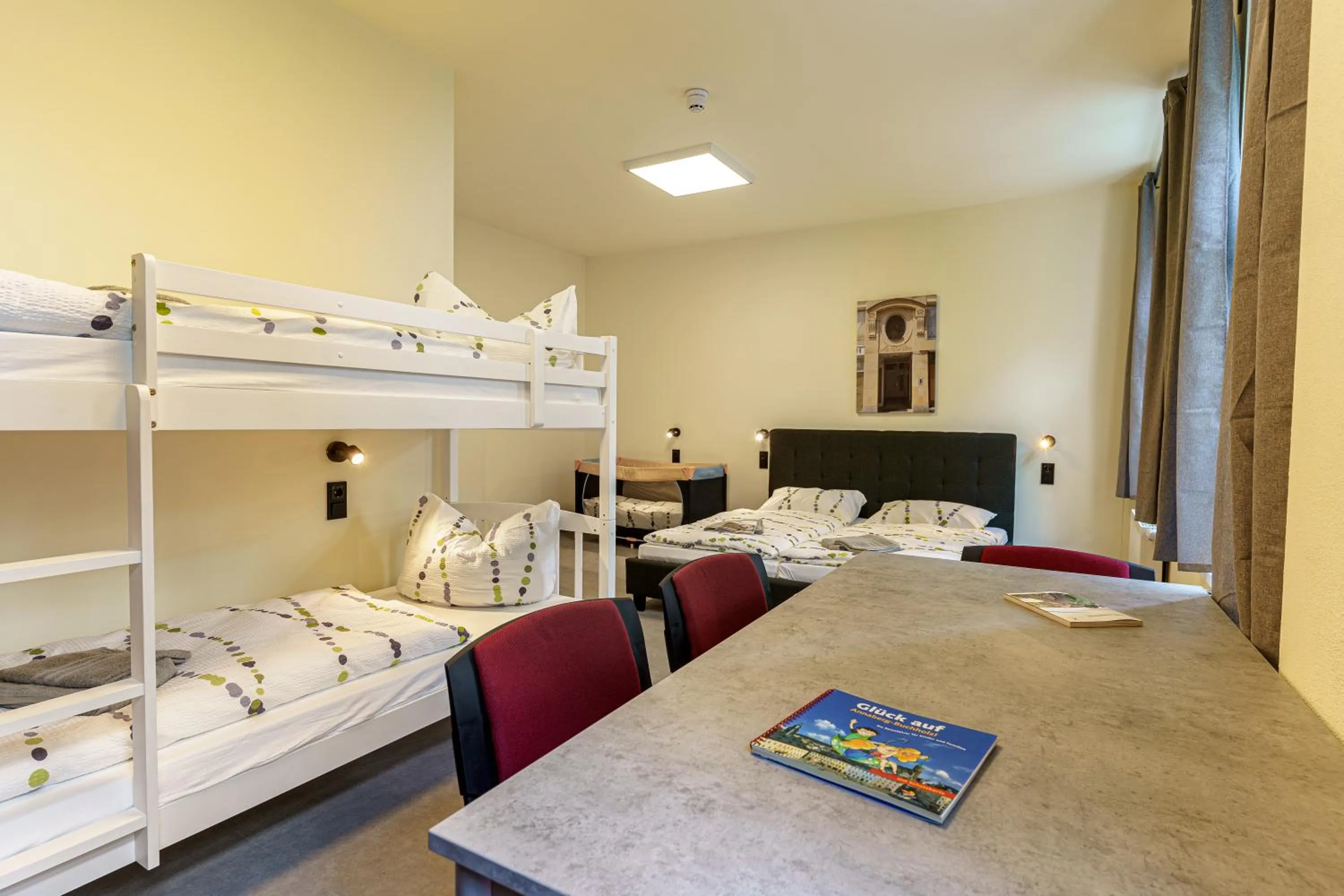 bunk bed in Hotel und Hostel Gleisbett