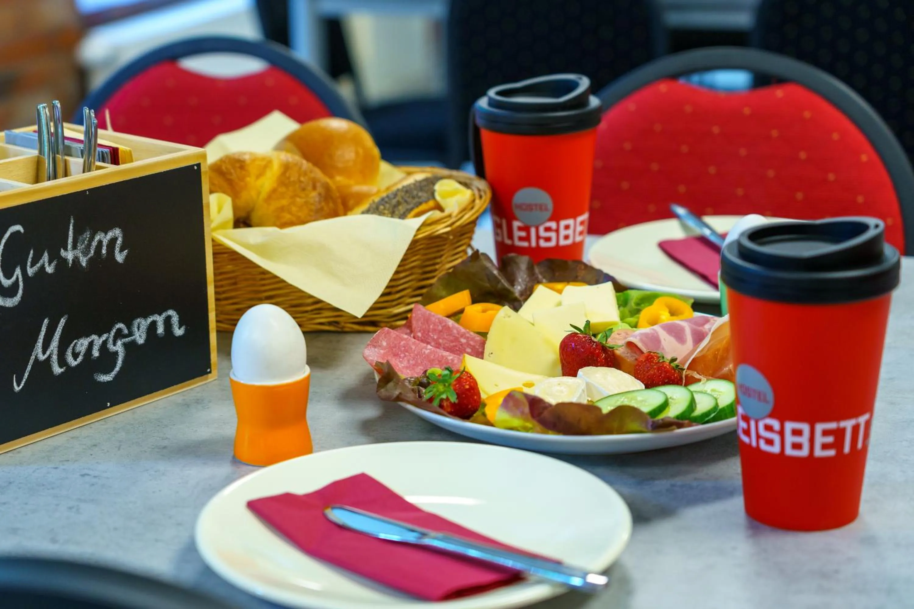 Breakfast in Hotel und Hostel Gleisbett